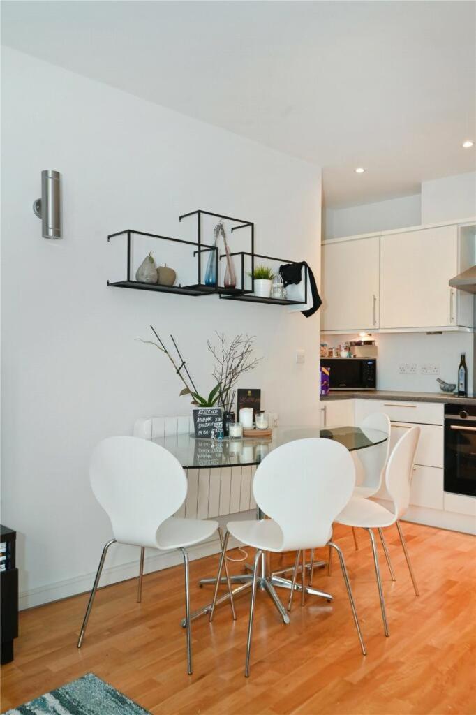 Stylish 2-bed Flat Next To Tower Of London