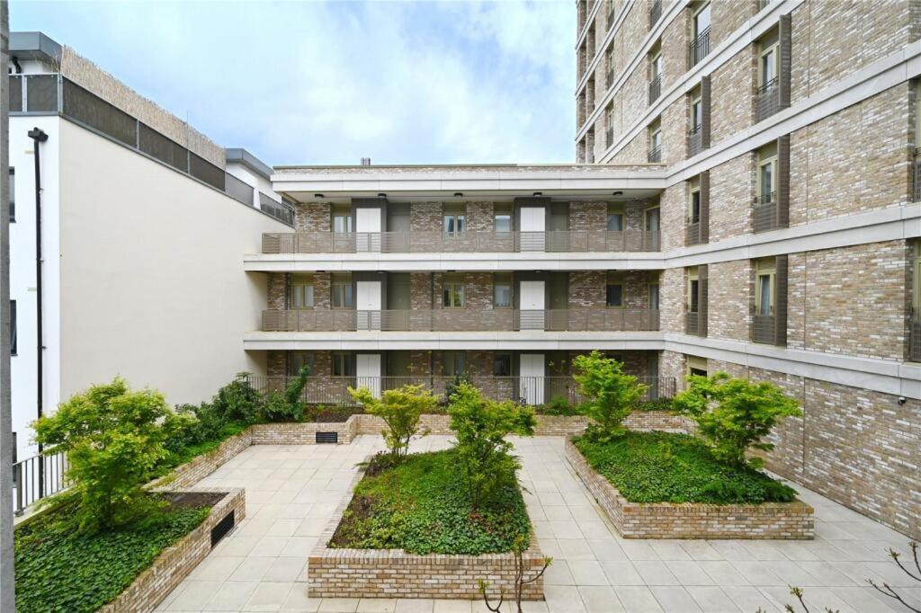 Stylish 2-bed Flat Next To Tower Of * London