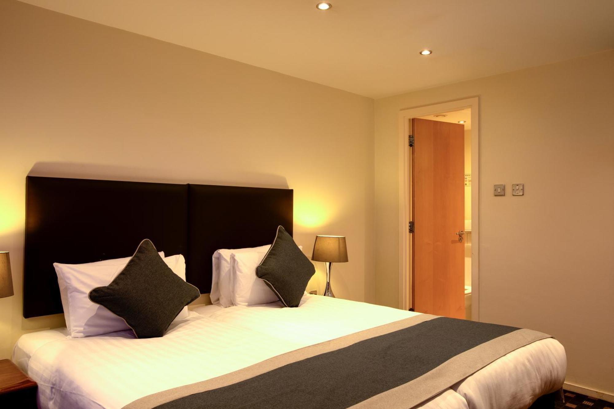 Grand Plaza Serviced 4*
