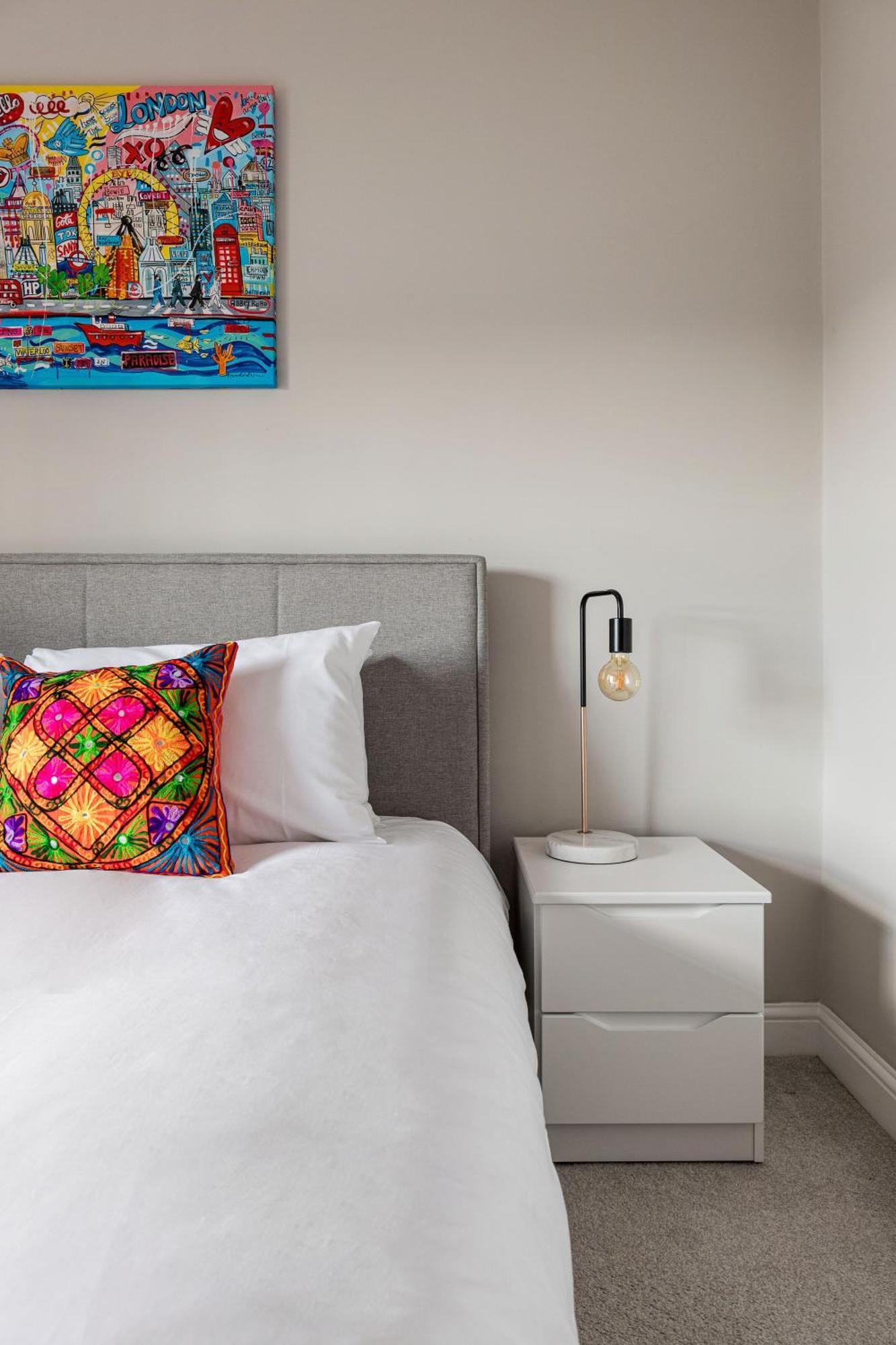 2bed1bath Modern Duplex Next To Queens Park Station London
