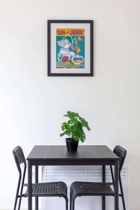 Charming Semi 1-bed Walk To Tower Of Apartamento