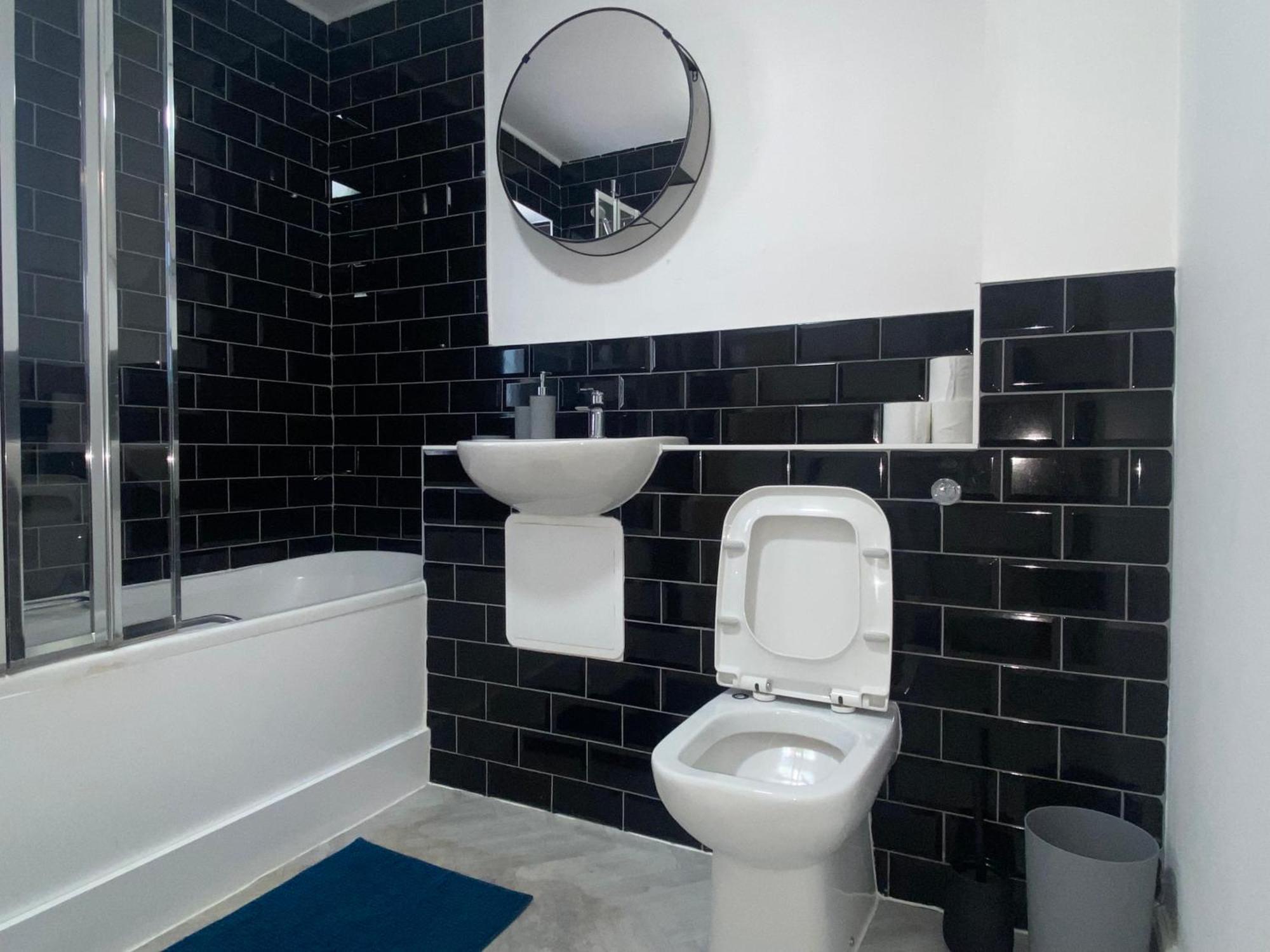 Apartment Family-friendly 2-bed, 2-bath Xmas - Book Now! London