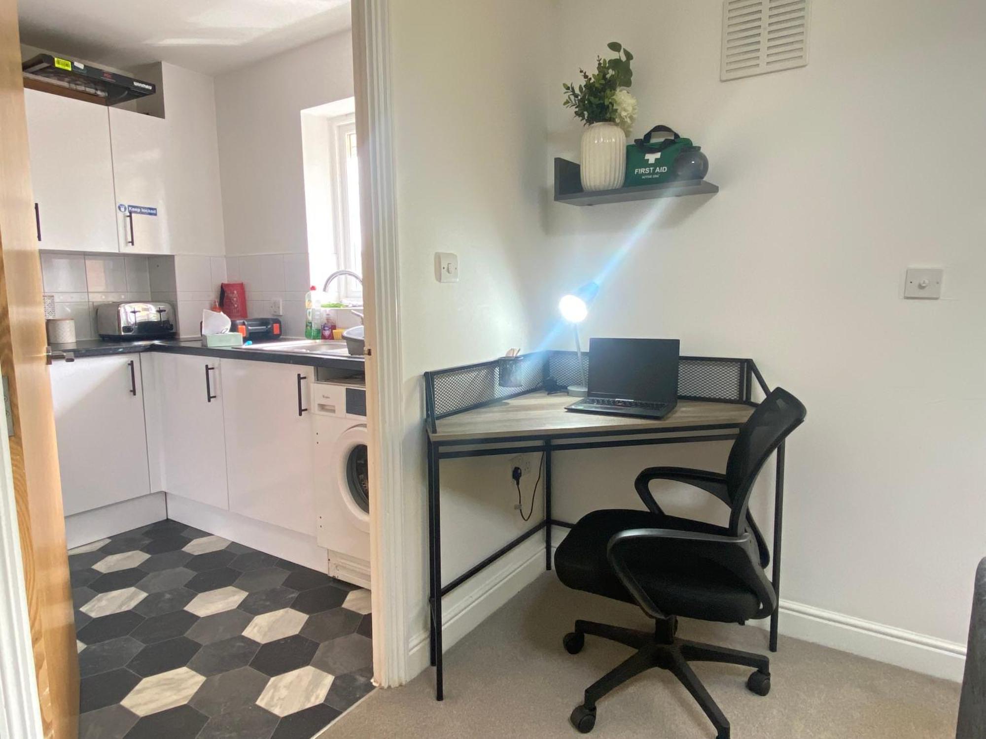 Family-friendly 2-bed, 2-bath Xmas - Book Now! Apartment *