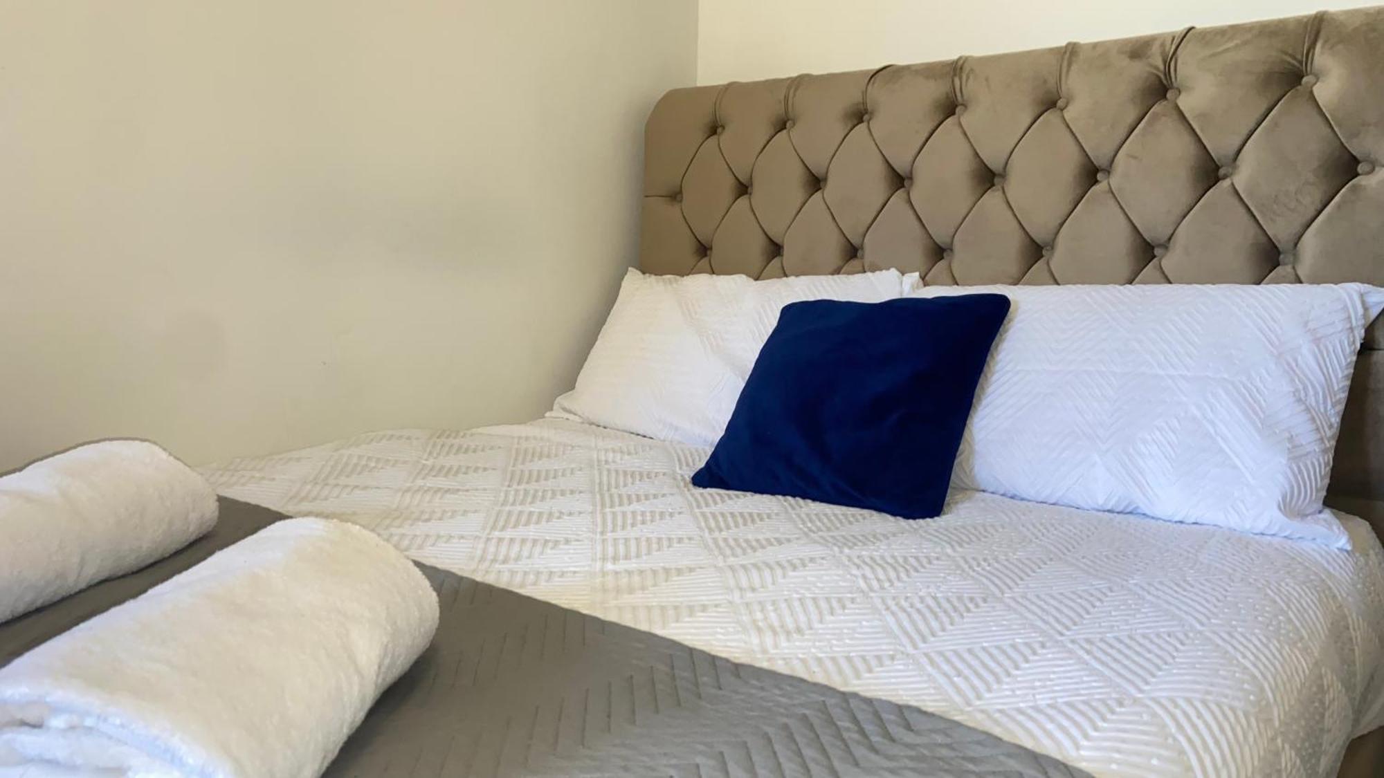 Apartment Family-friendly 2-bed, 2-bath Xmas - Book Now! London
