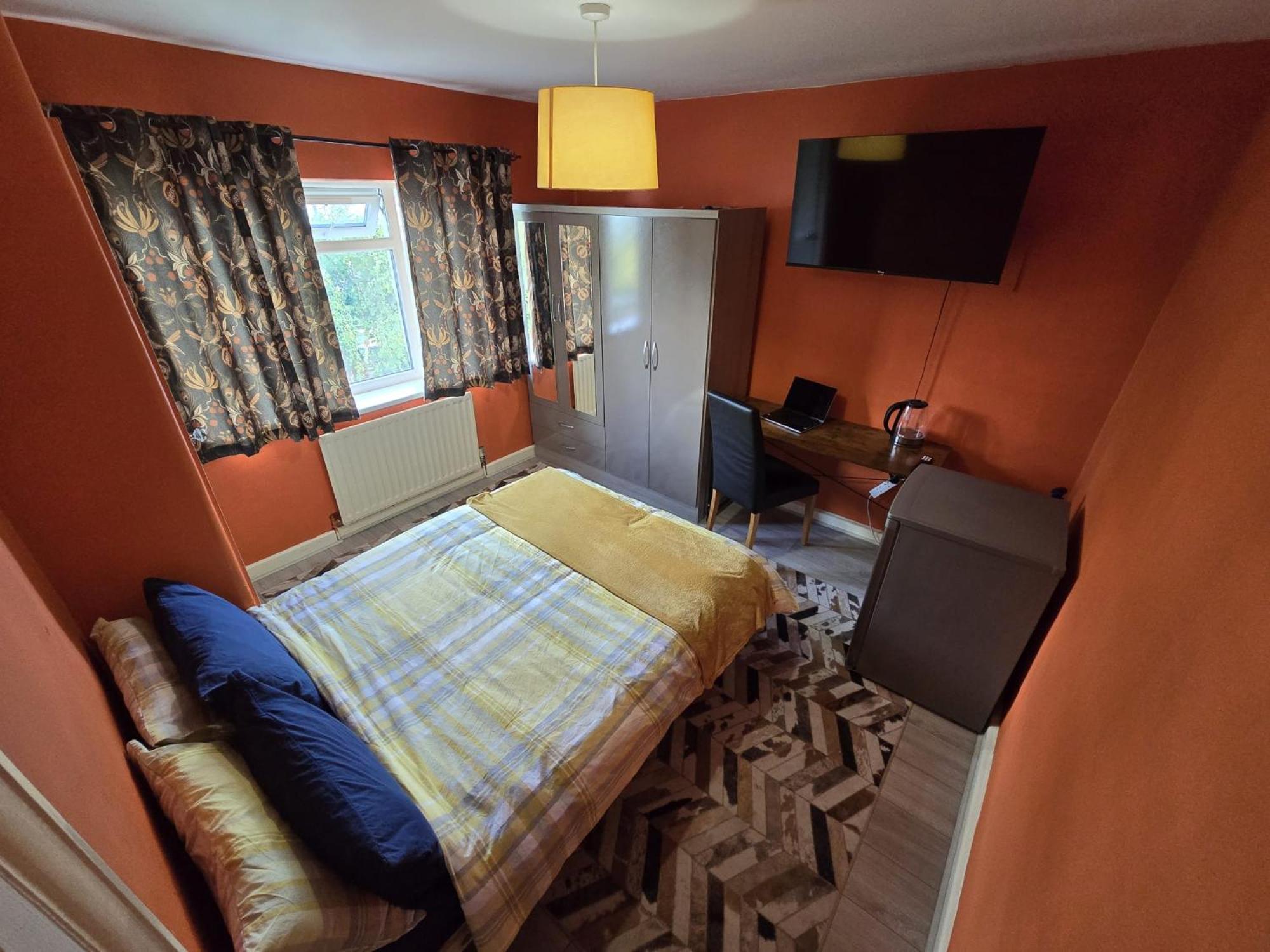 Guest house L'auberge Close Syon Lane Station And Heathrow