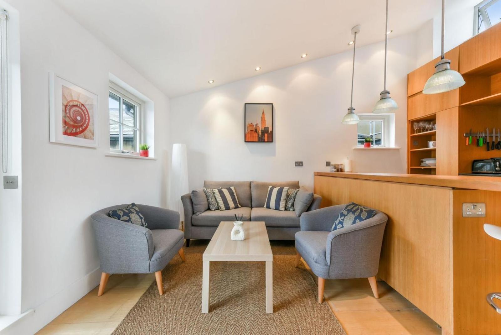 Stylish Soho One Bedroom * London