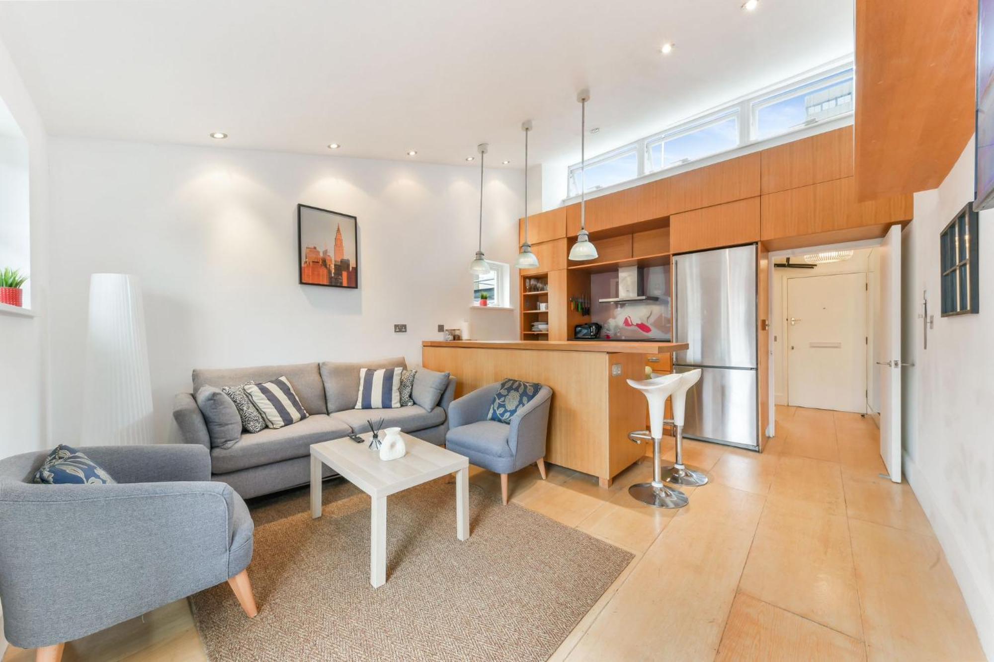Stylish Soho One Bedroom *