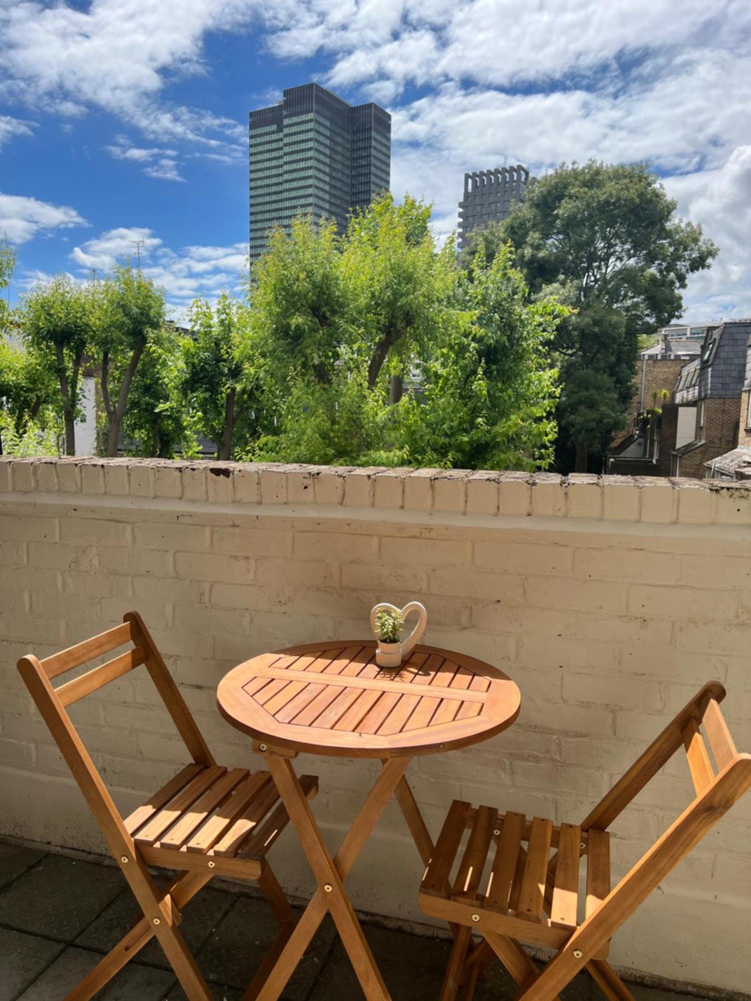 Apartamento Lovely Entire Flat With Private Balcony In Euston-central Londres