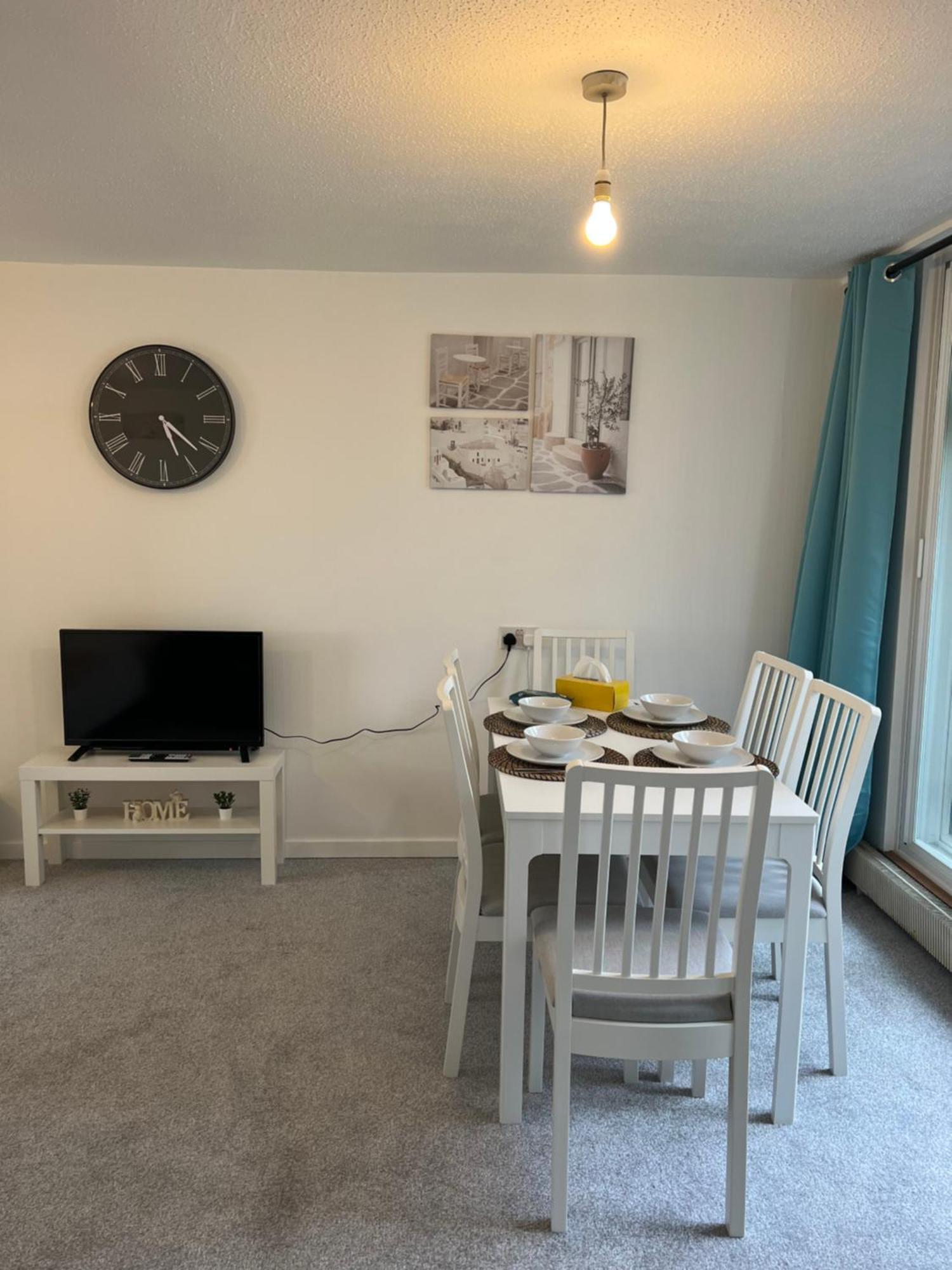 Lovely Entire Flat With Private Balcony In Euston-central * Londres