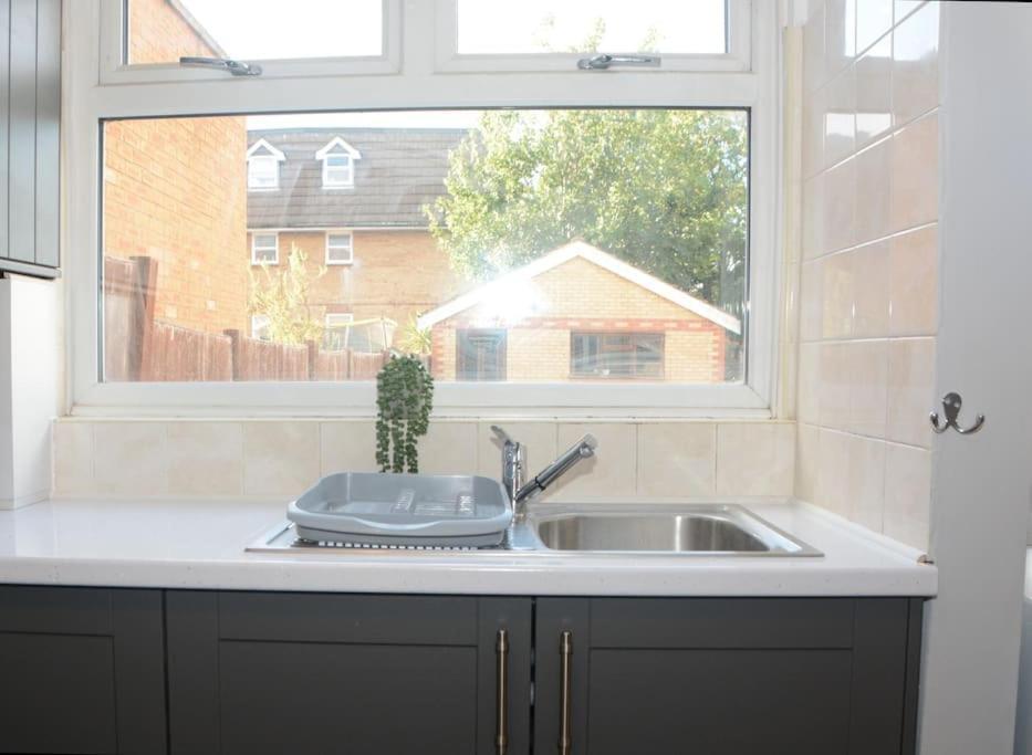 Ferienhaus 3 Bed House In The Heart Of Palmers Green, London