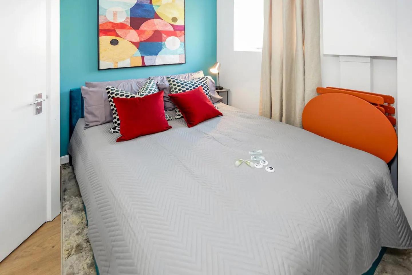 Apartment Chic Ensuite - 10% Off - 3 Min To Trains -pass The Keys London