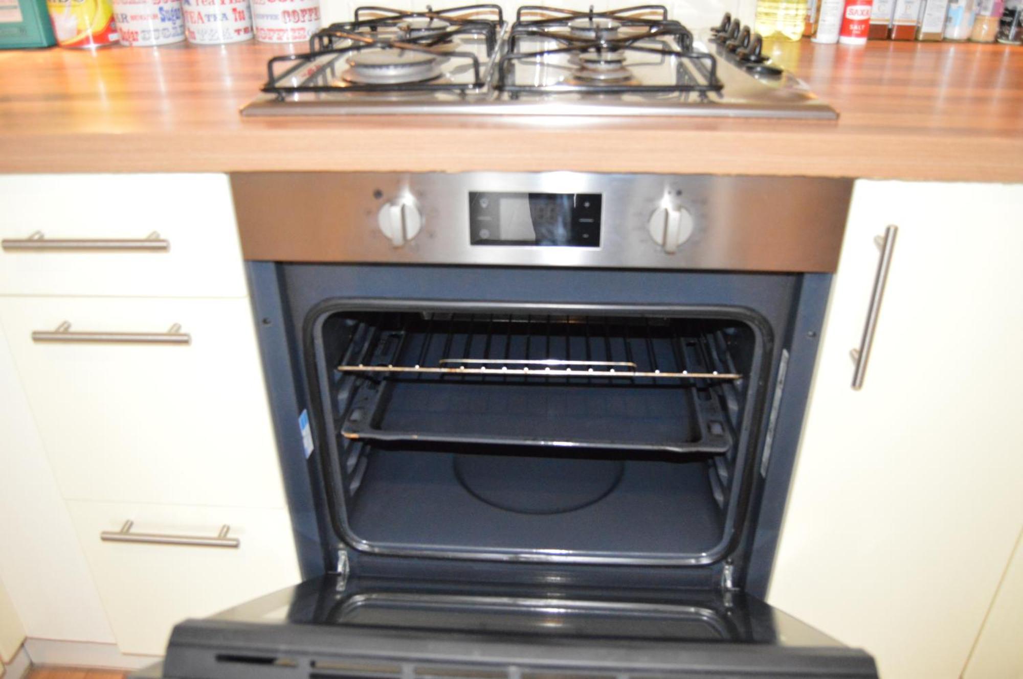 Entire Next To Canary Wharf In Apartment