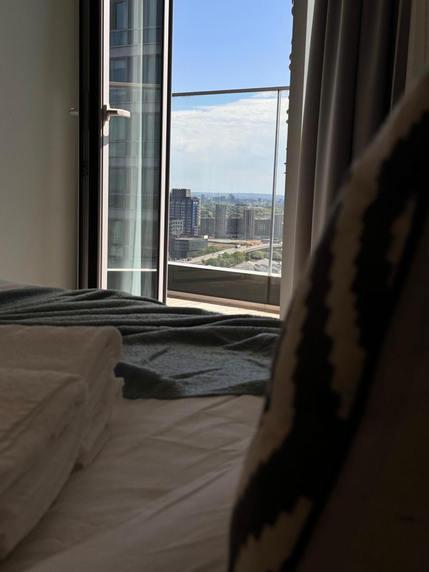 Apartment Two Bedroom High View *