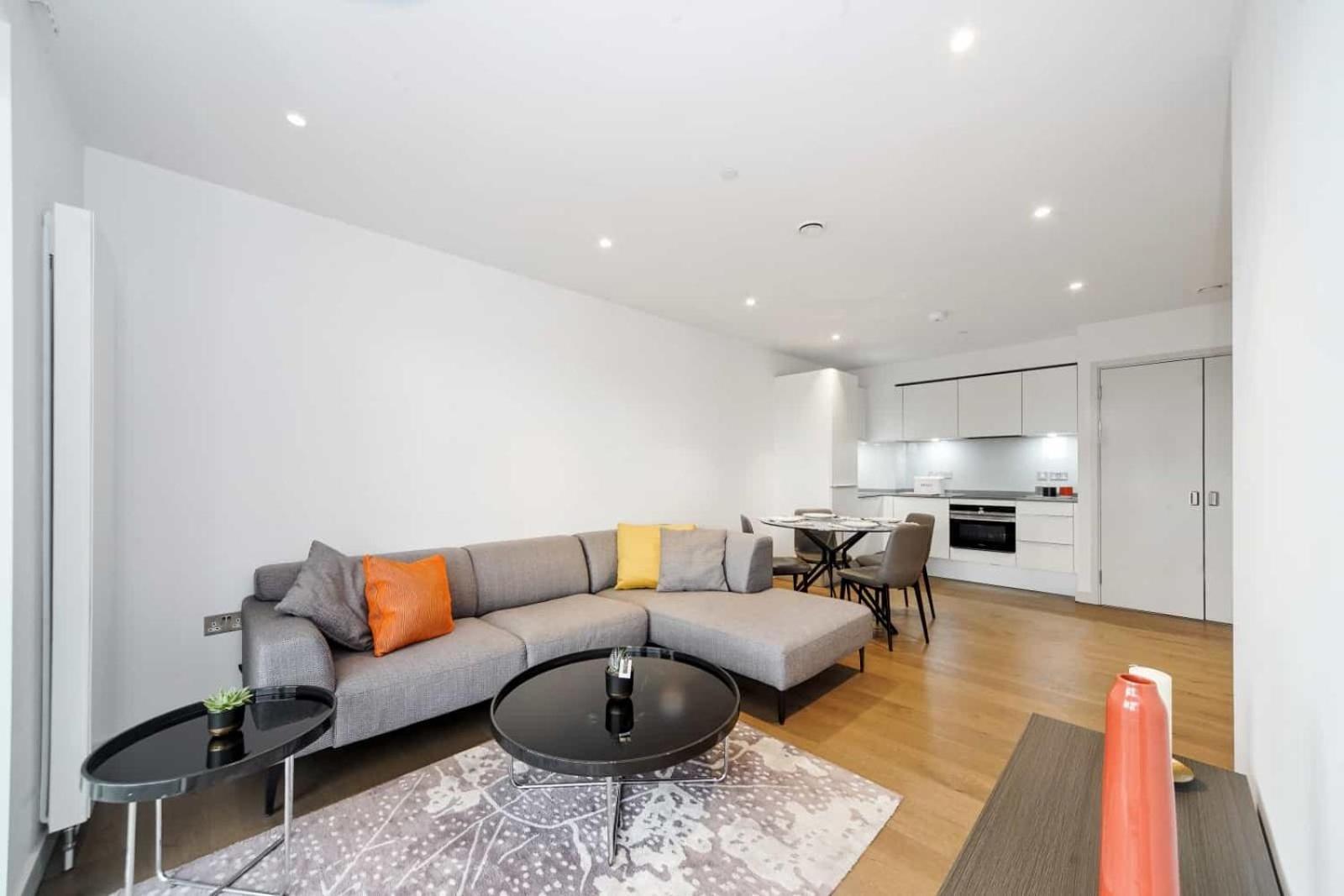 Luxury Modern Flat In