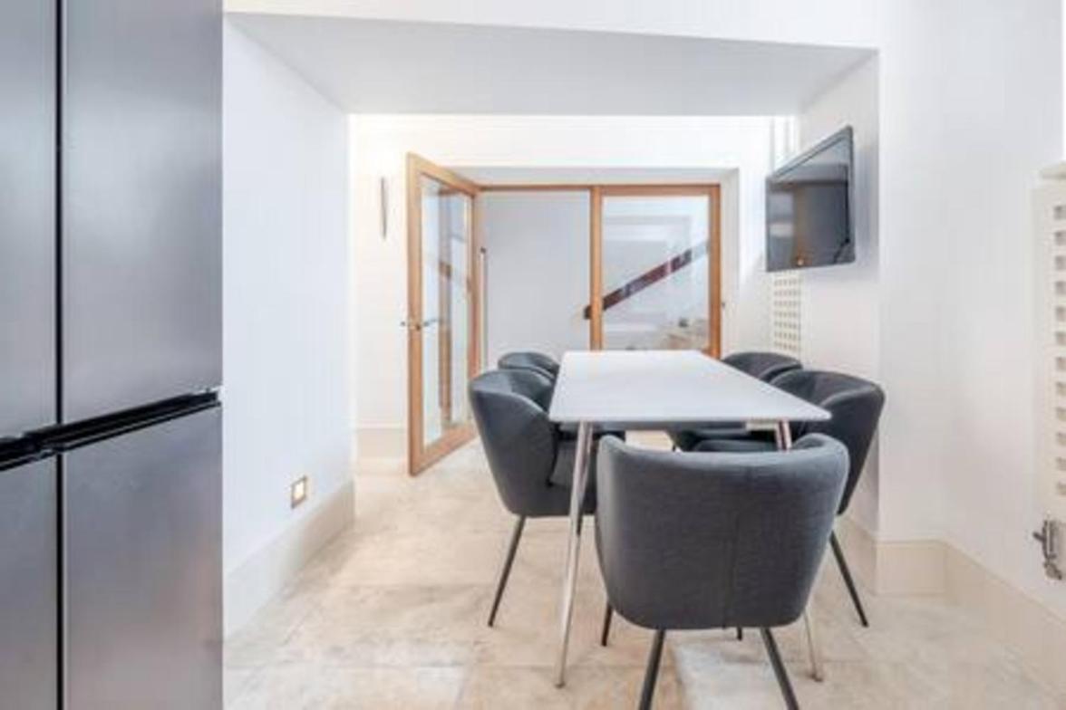 Apartment Spacious Modern 2bed2.5bath In Pimlico-victoria