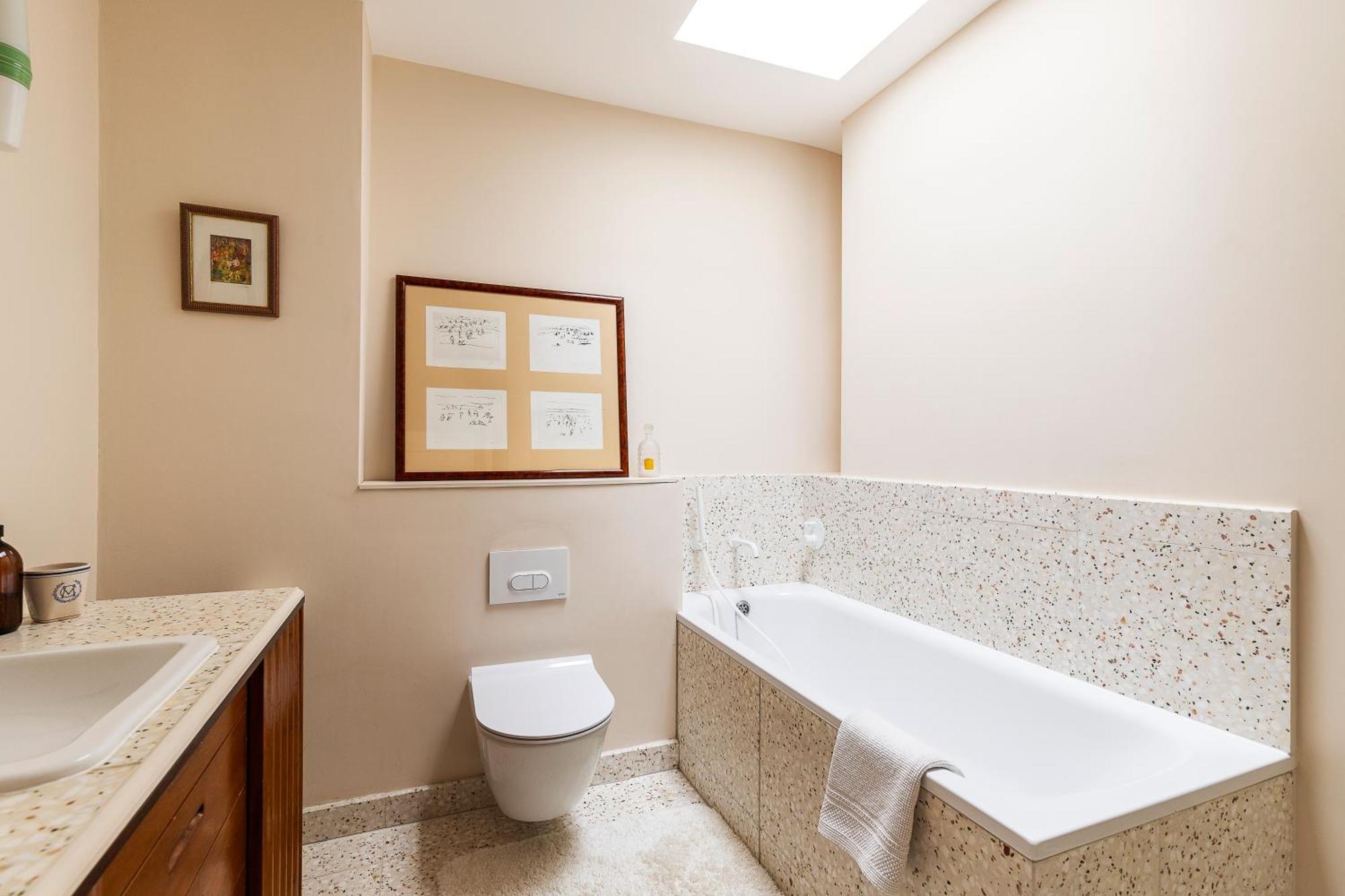 Charming Kentish Town Flat *