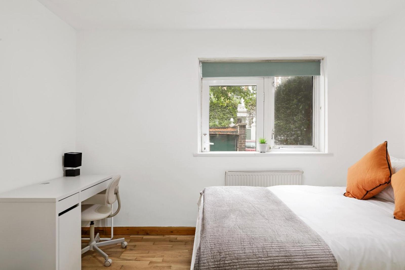 Kensington High Street Hububb Homestay London