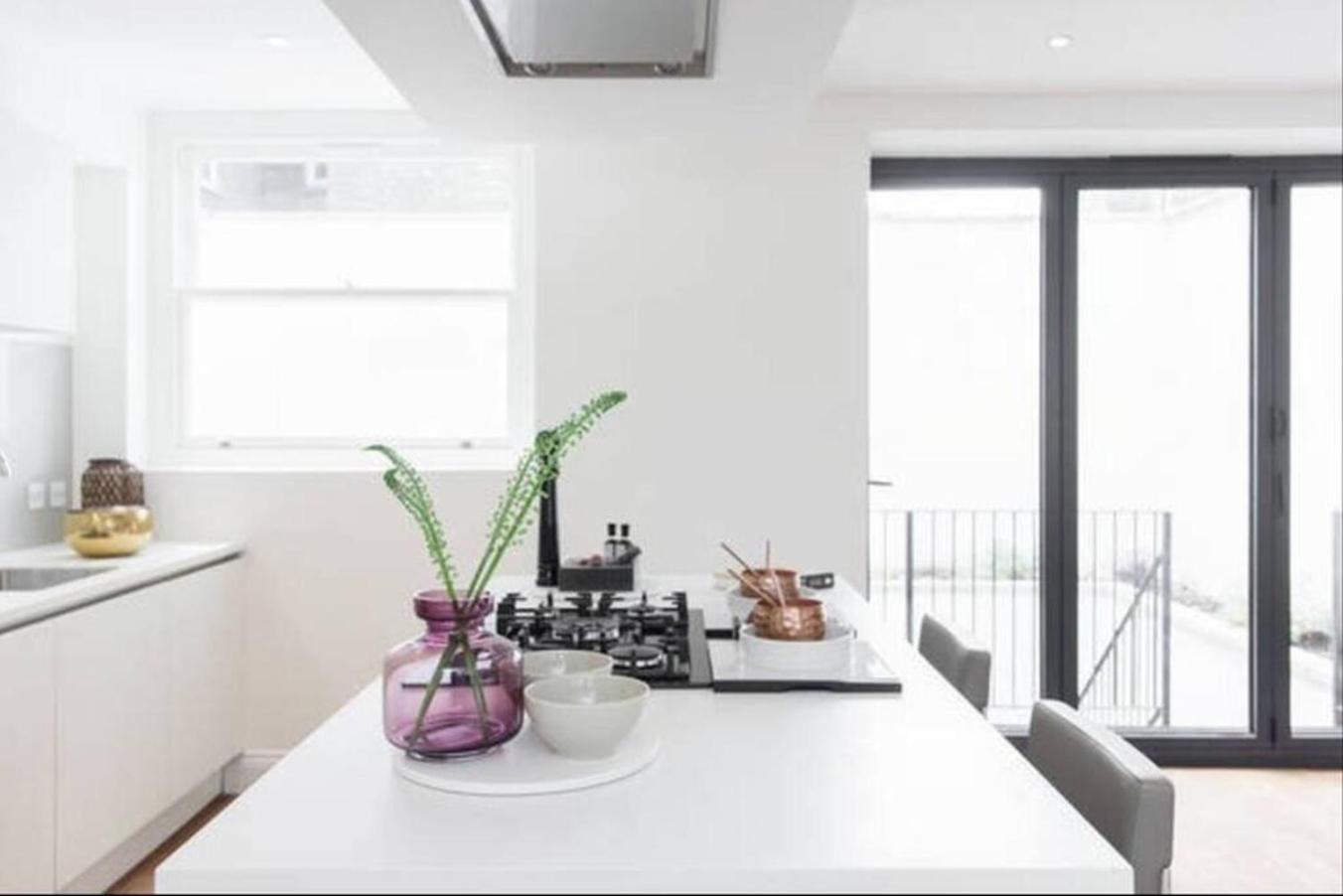 Large Three Bed Duplex Camden London