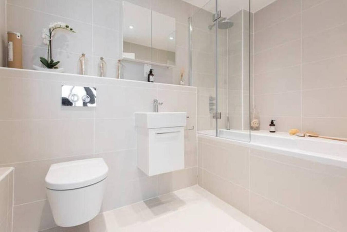 Large Three Bed Duplex Camden Holiday home *