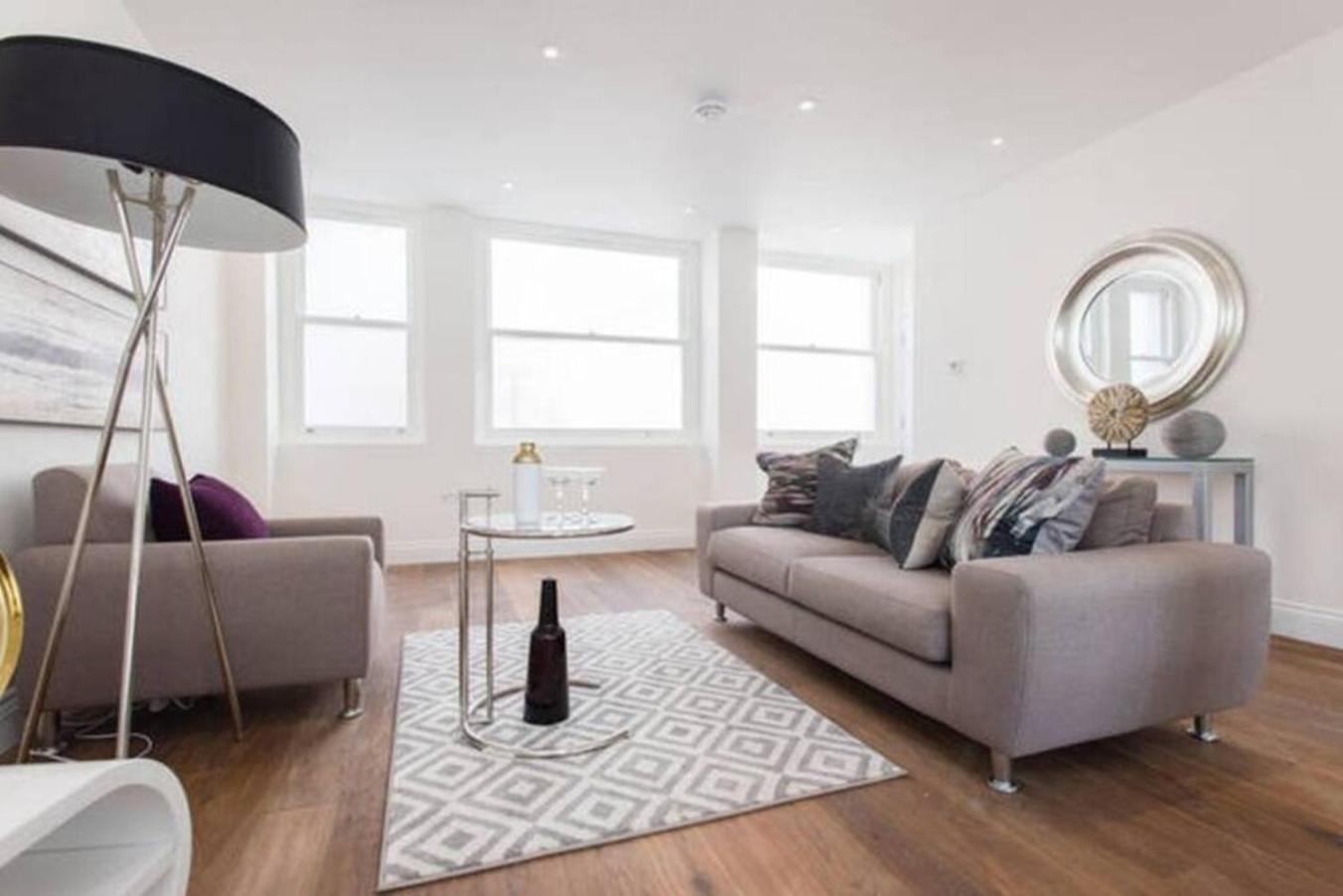 Large Three Bed Duplex Camden London