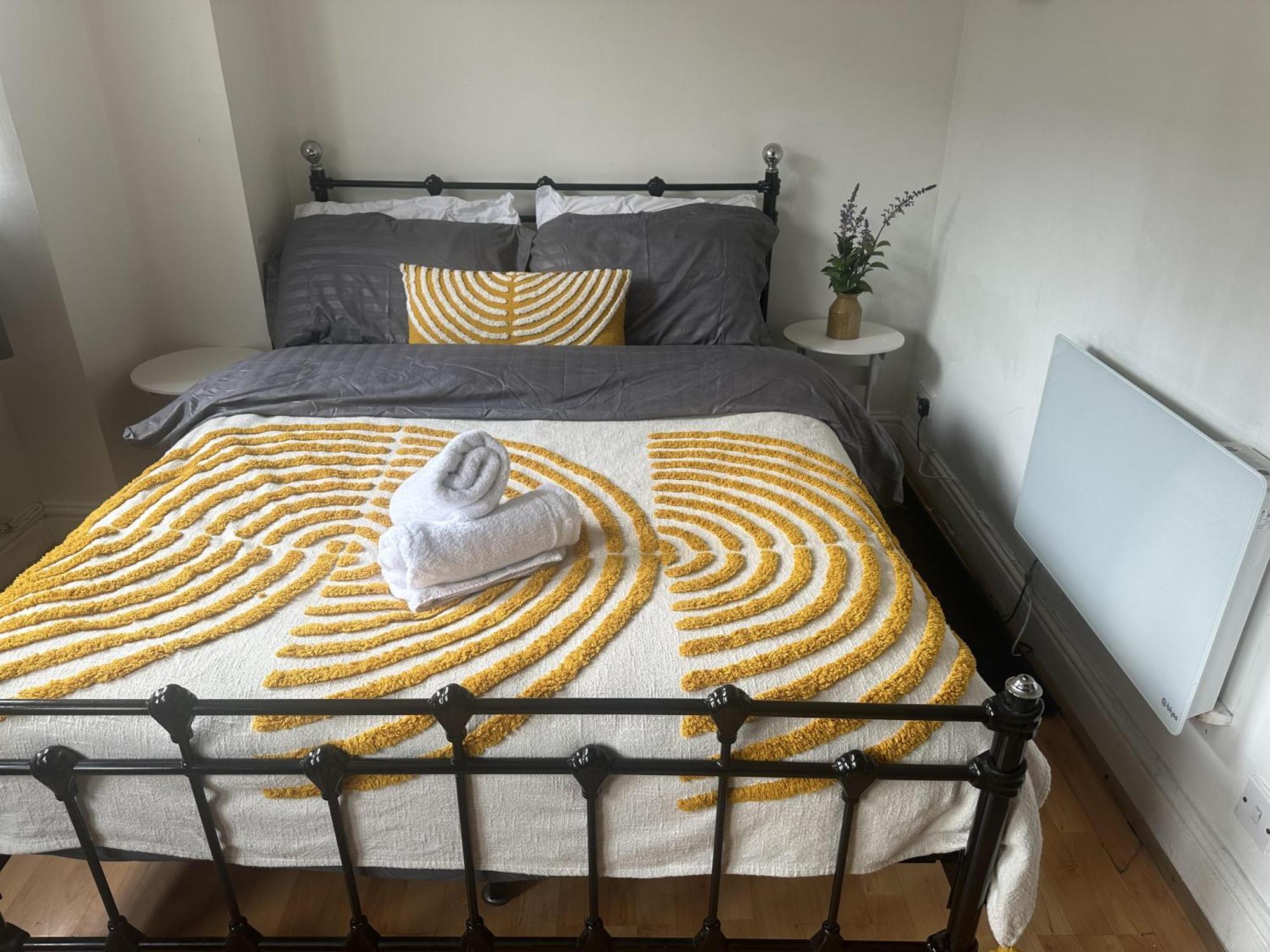 Charming 1-bed In Apartment