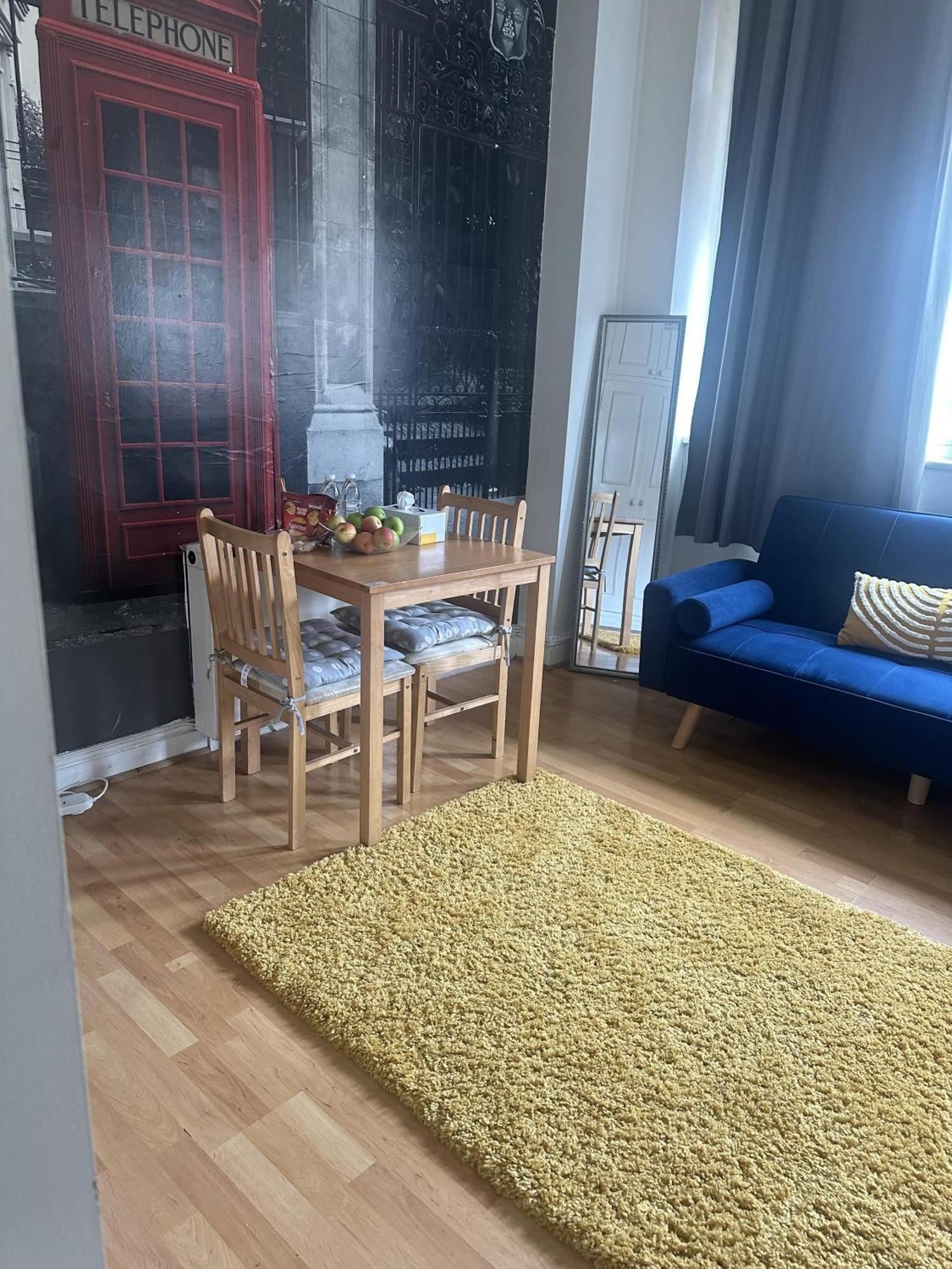 Apartment Charming 1-bed In London