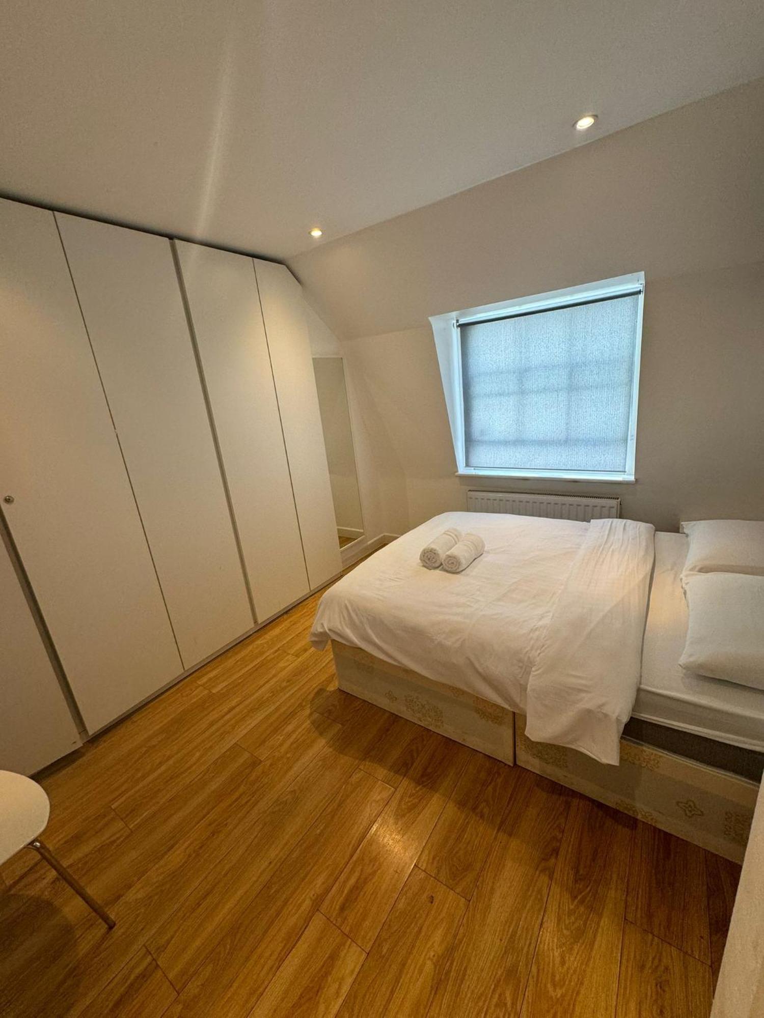 Sleep 8 In The Heart Of Hy4 London
