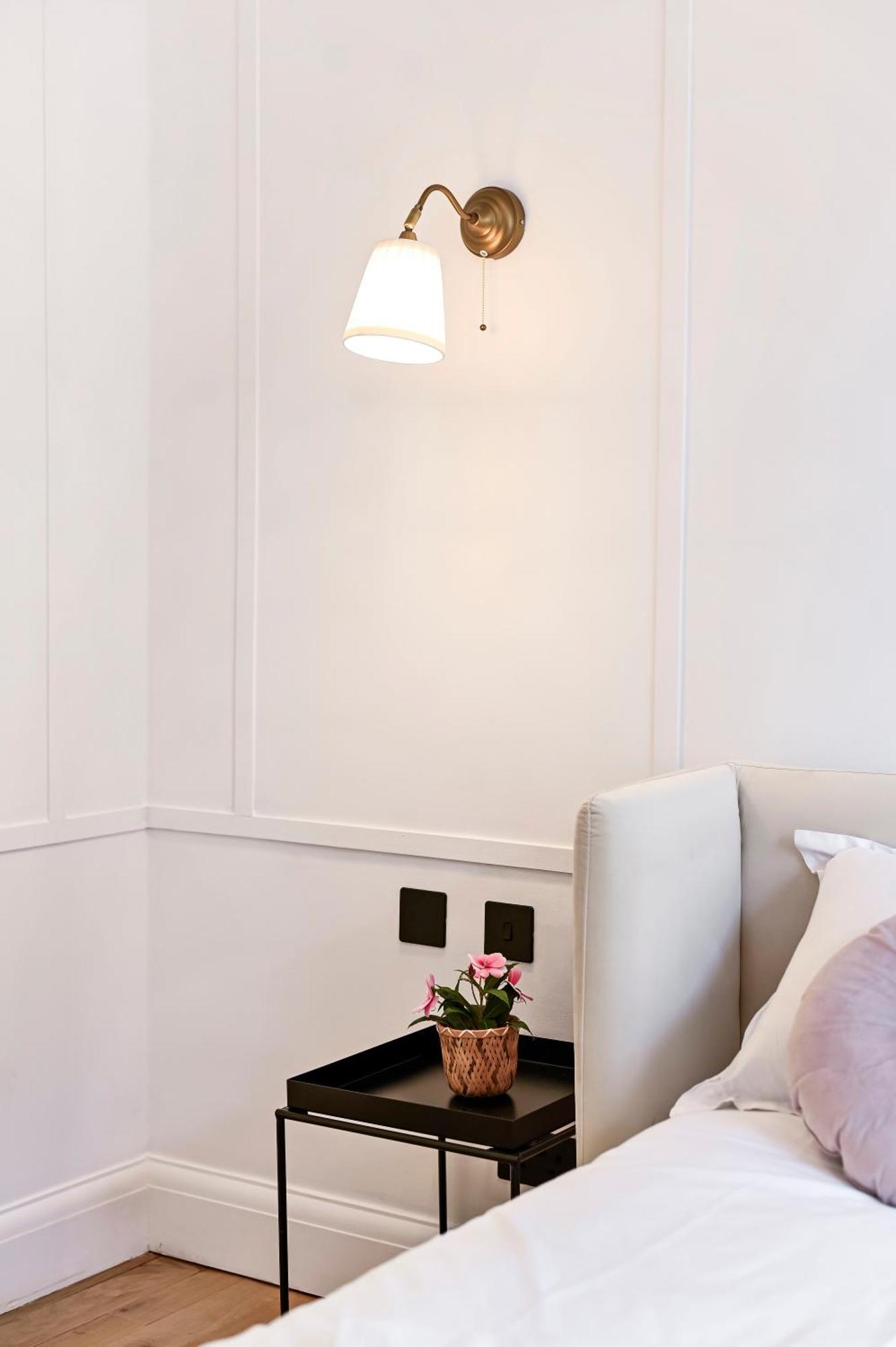 Amazing 3 Bed Great Portland Street Apartment London