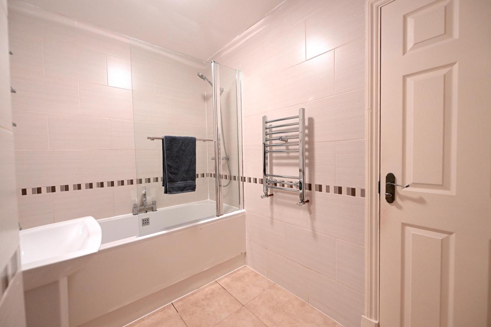 Ferienhaus 3 Bedroom House In Euston, Patio & Bbq London