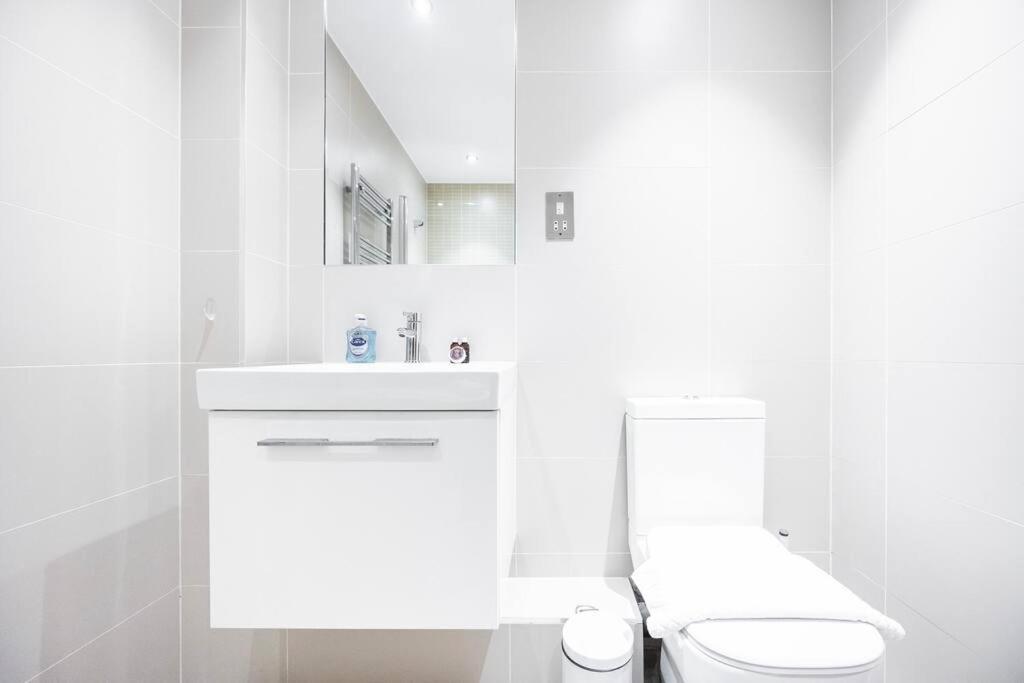 Smart Kensington Retreat 2br Apartment *