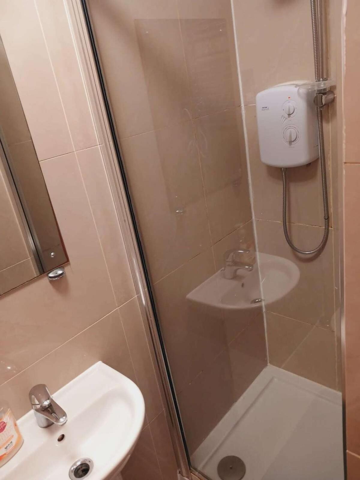 Apartment F202-cosy 2nd Flr Flat Fits 3 Near Hyde Park London