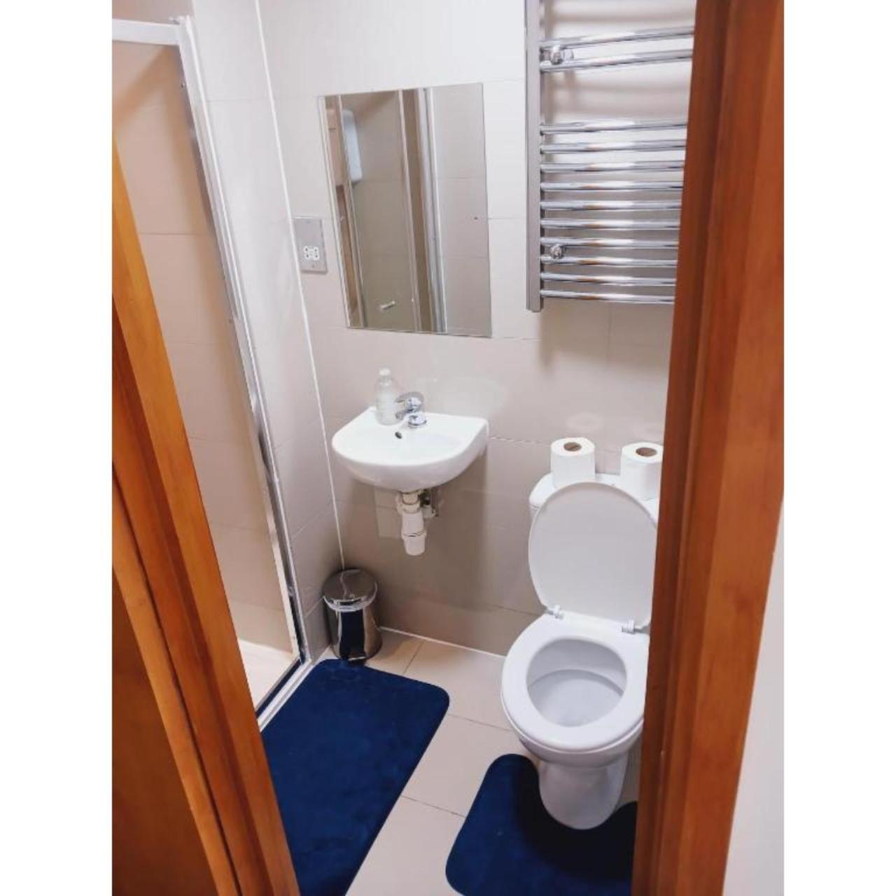 F407-4th Flr For 2 Near Hyde Park Apartamento