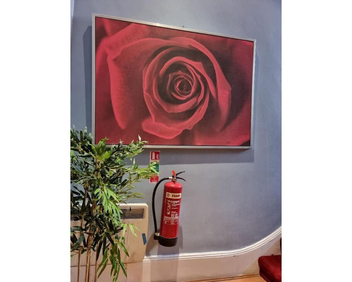 F304-lovely 3rd Flr Fits 2 Near Hyde Park London