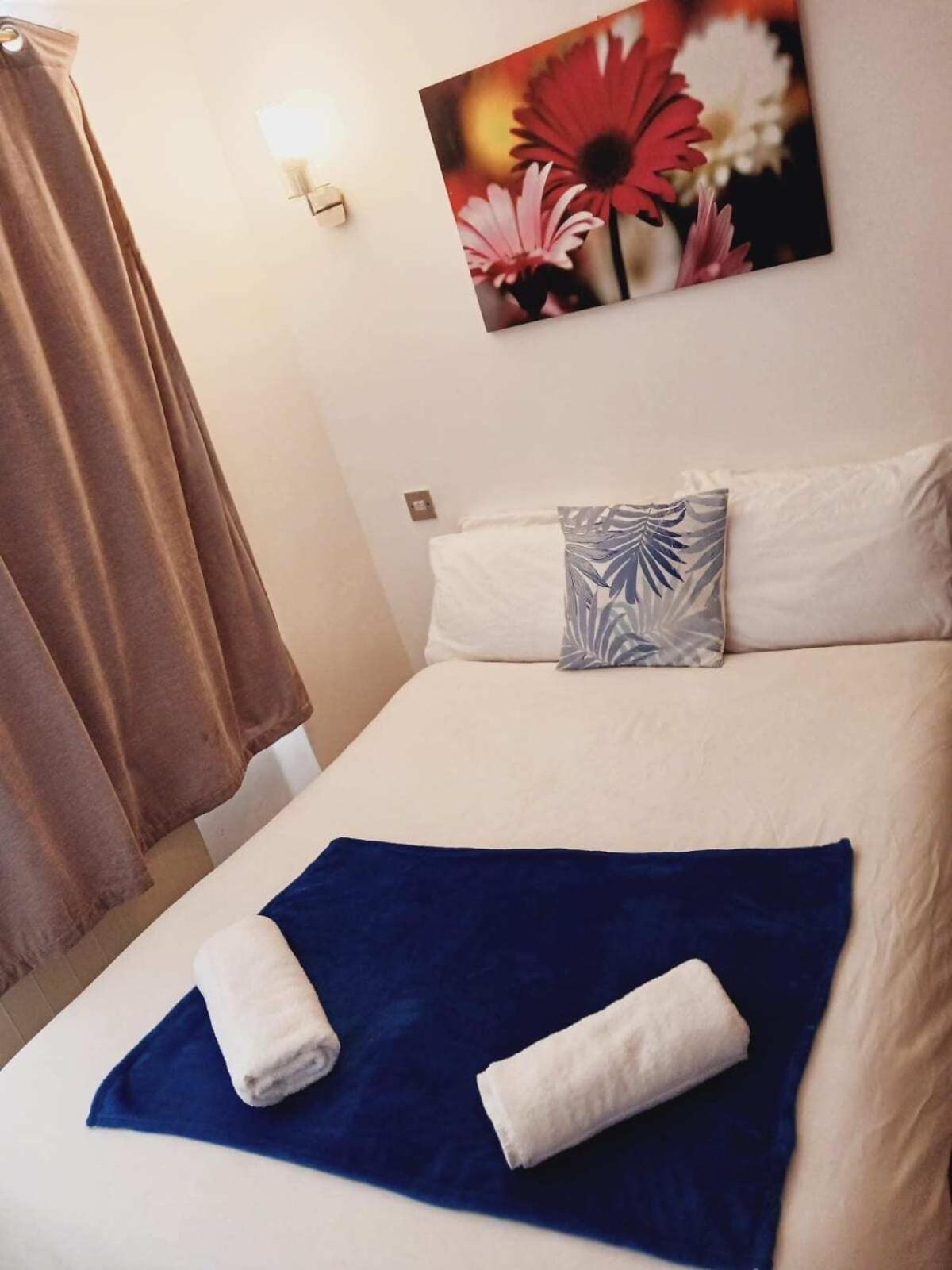 F304-lovely 3rd Flr Fits 2 Near Hyde Park * London