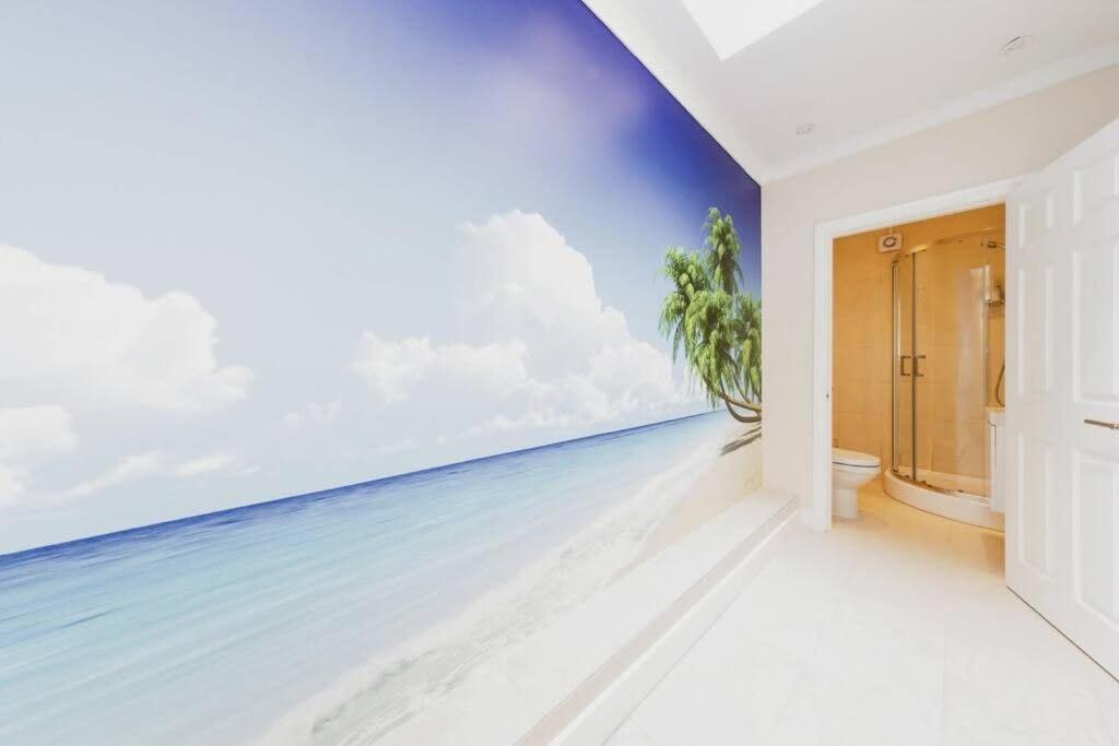 Your Chic 3br Comfort And Style In Holiday home London