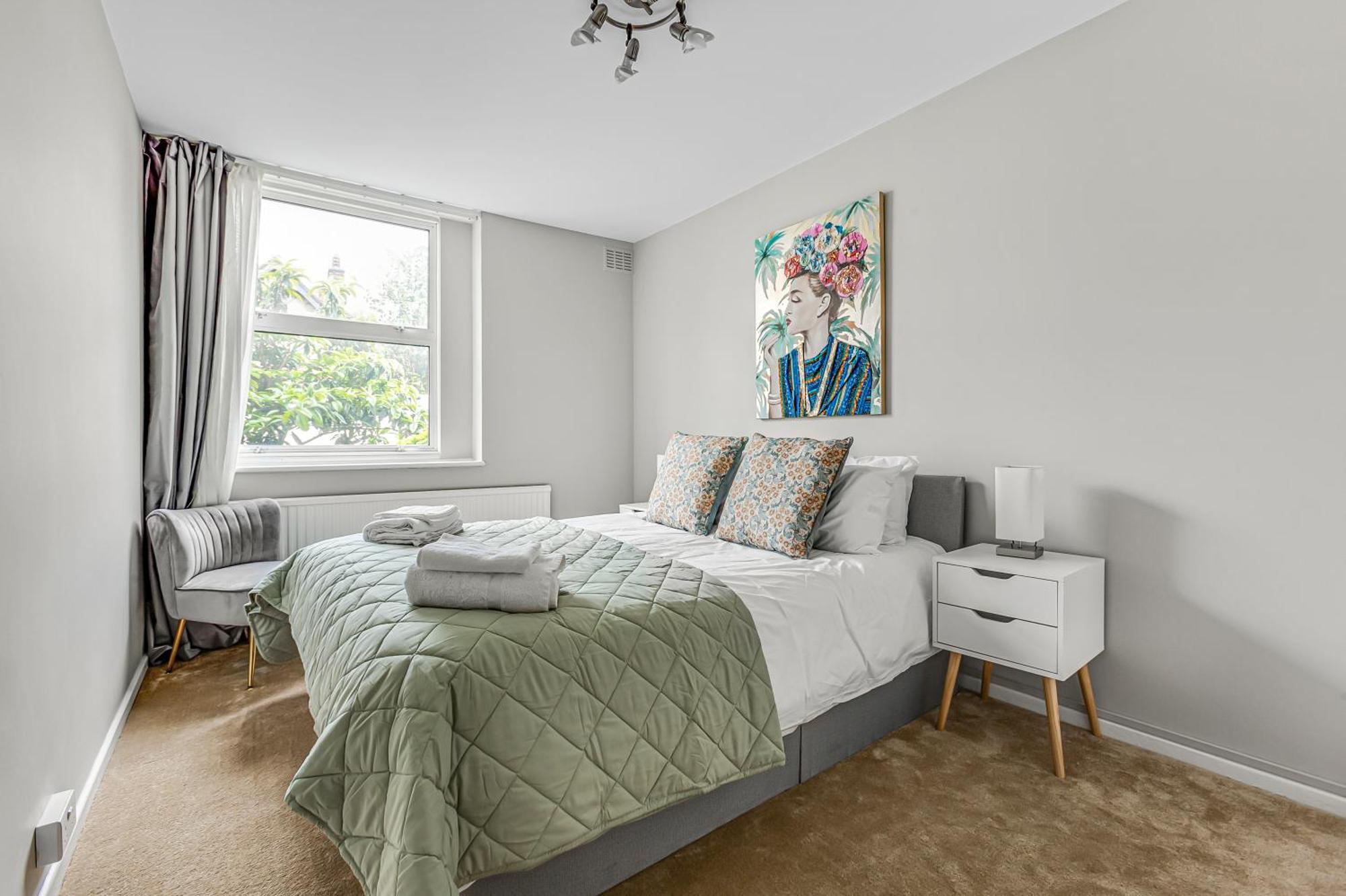 Riverside Retreat In Putney London
