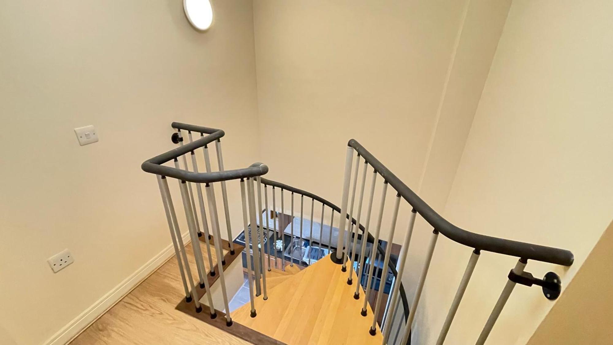 Apartment 4- Bedroom , 1 Living Flat Near Emirates Stadium London