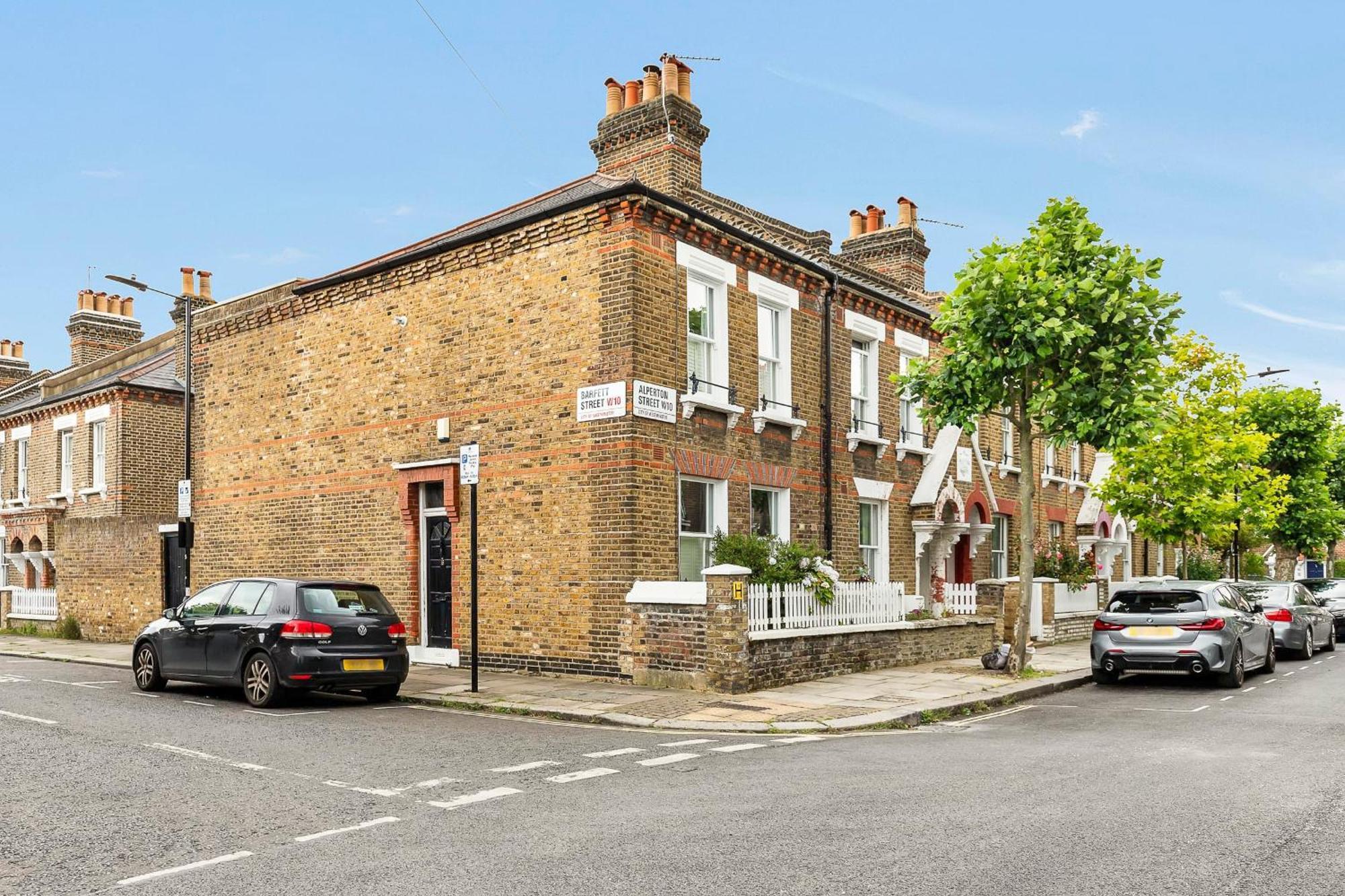 Holiday home Charming Golborne Escape *