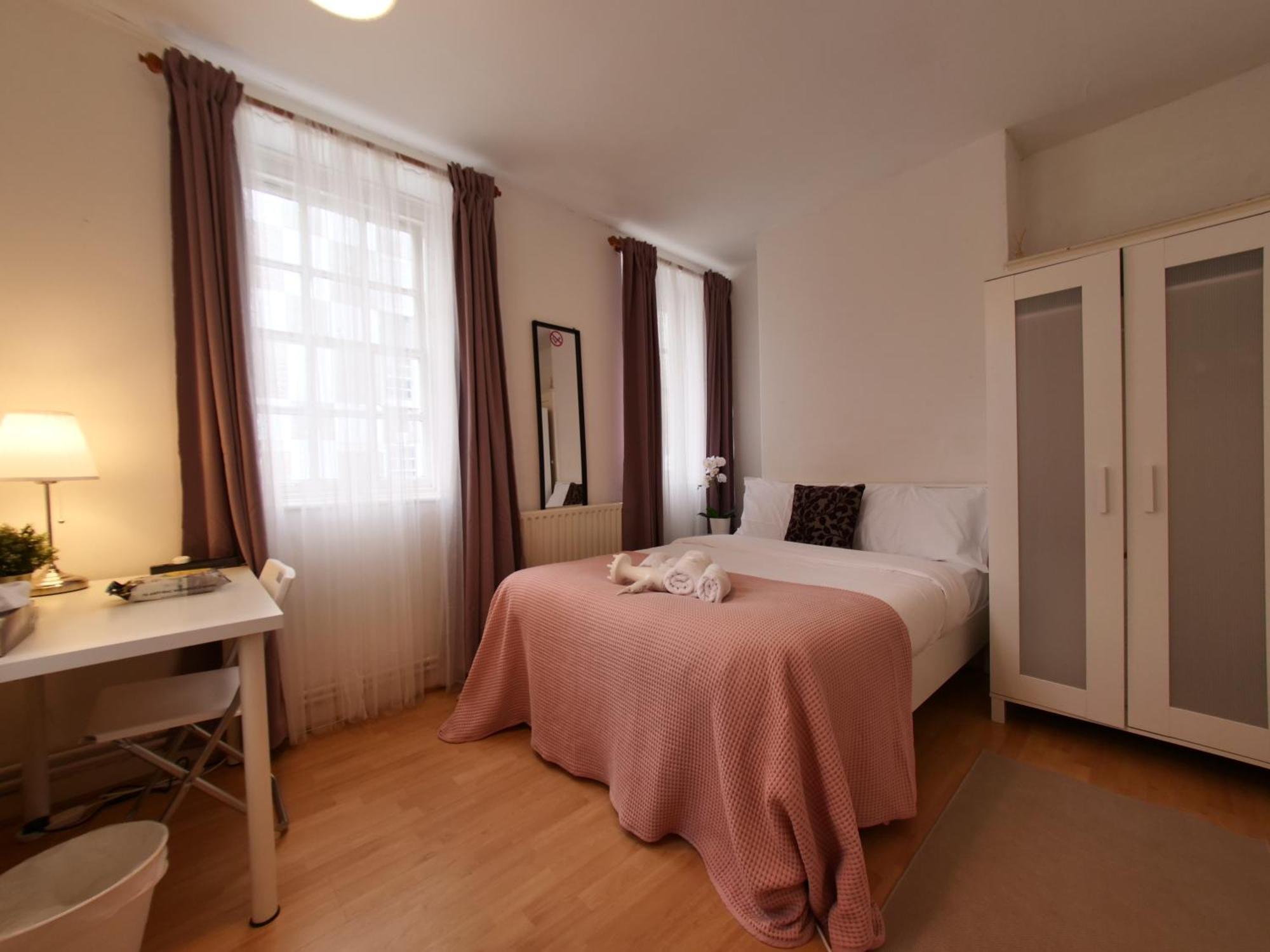 Stunning -3 Double Bedroom Cozy Flat In Heart Of