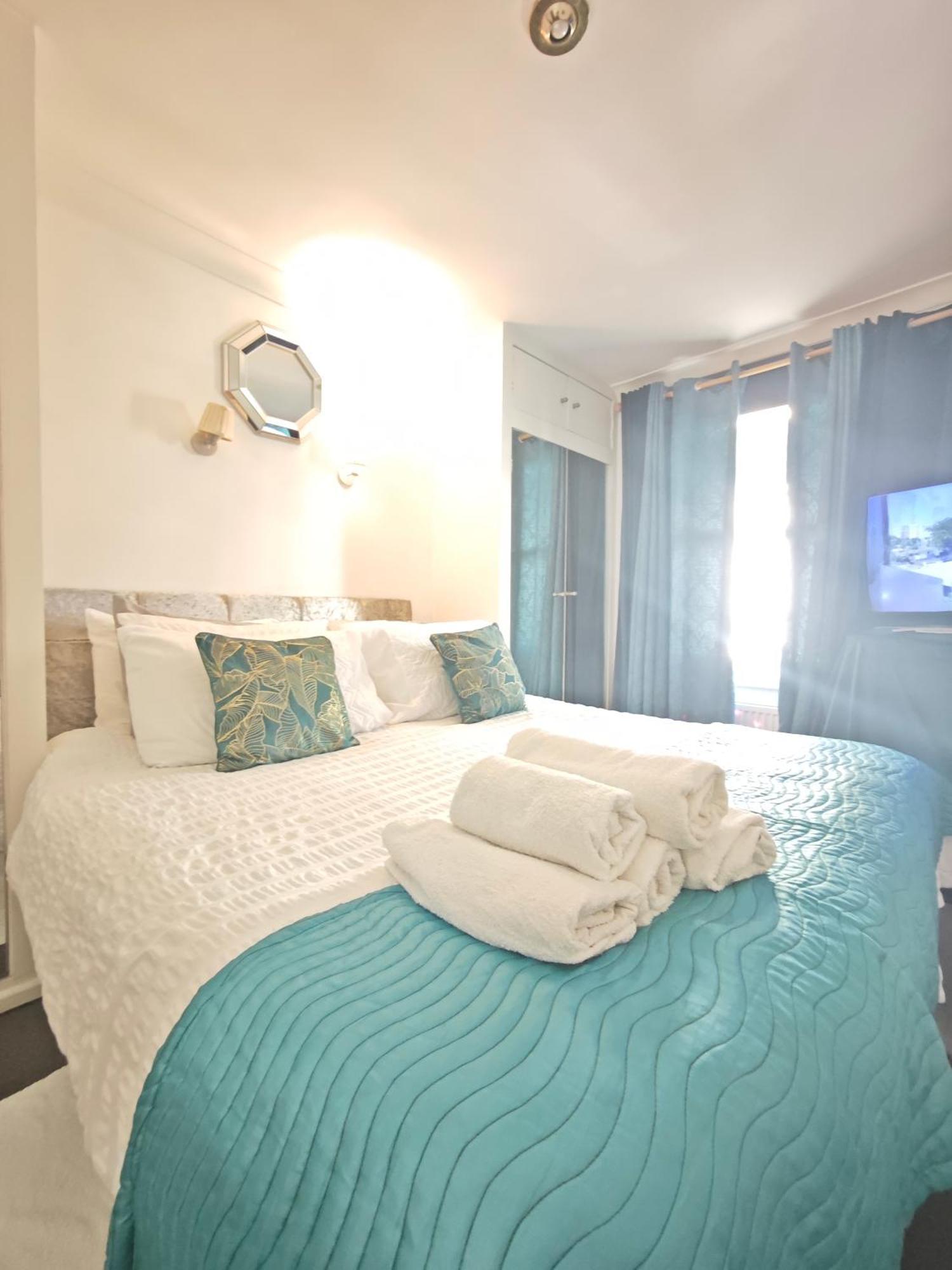 Sunny 1 Bedroom Flat In London