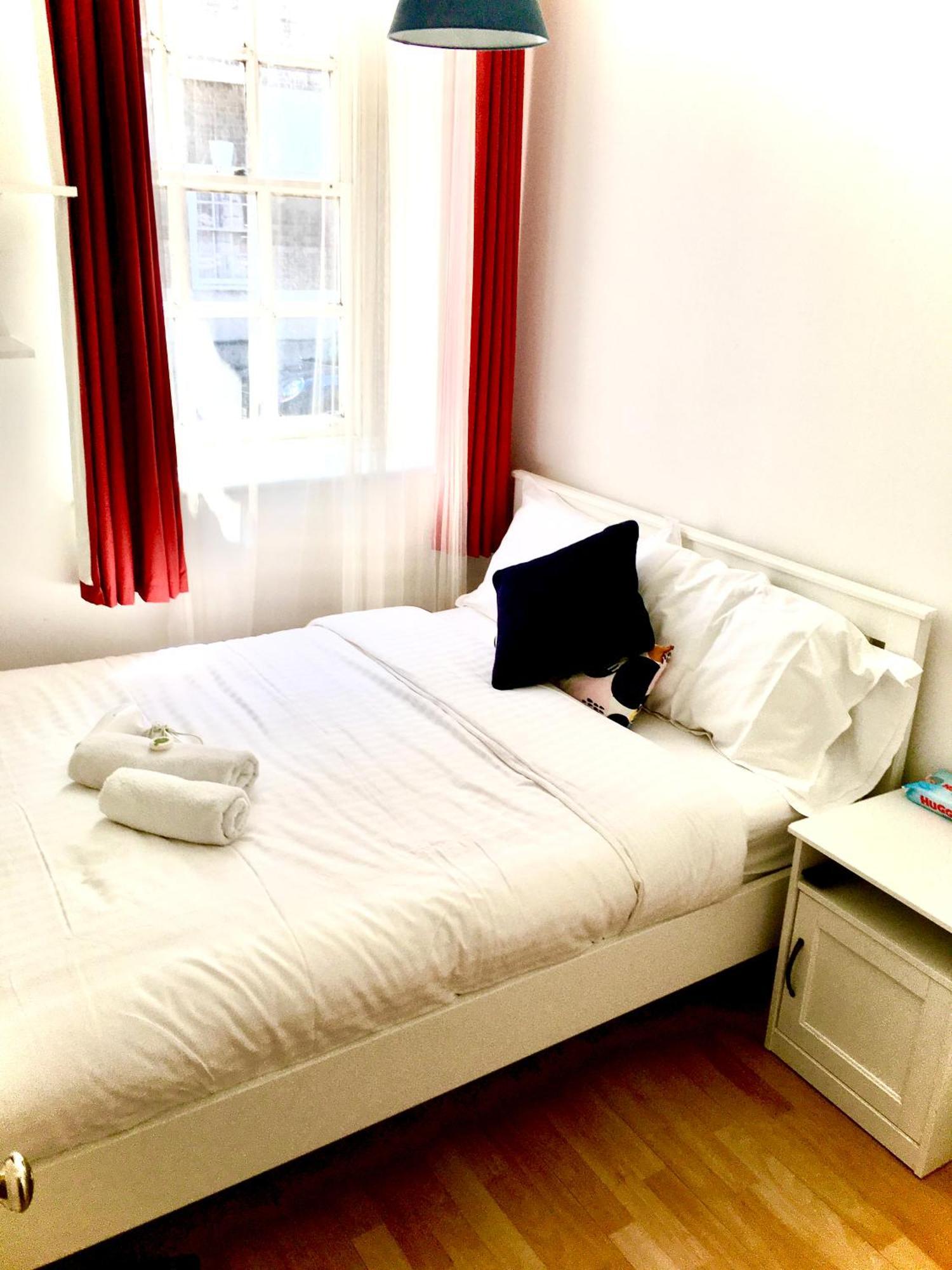 Stunning -3 Double Bedroom Cozy Flat In Heart Of