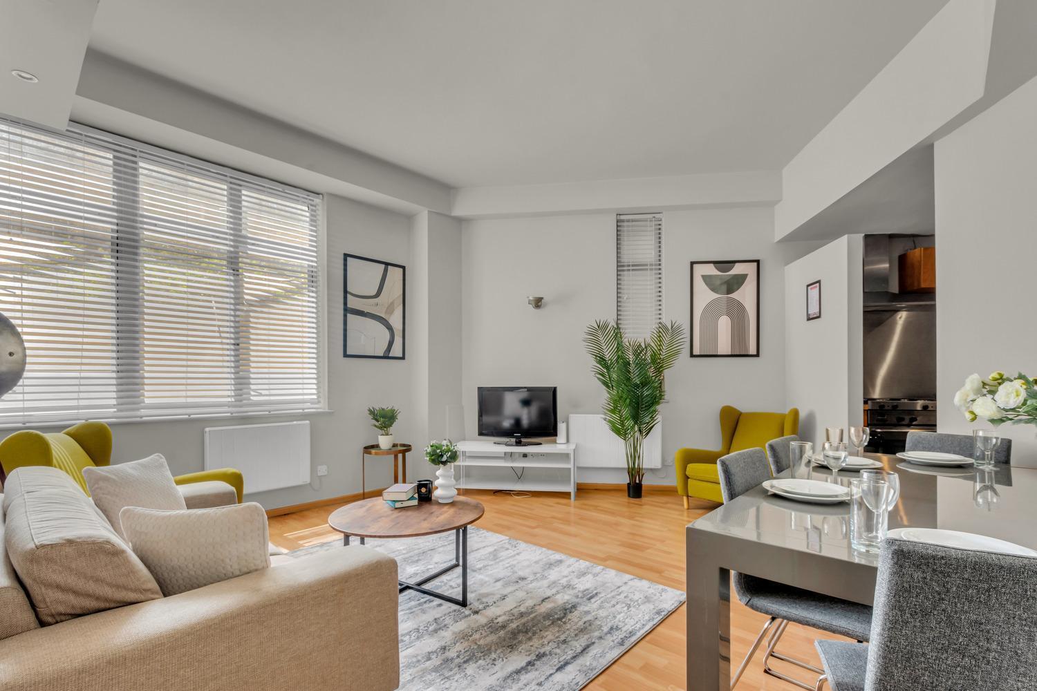 Modern Choice Of In Of London