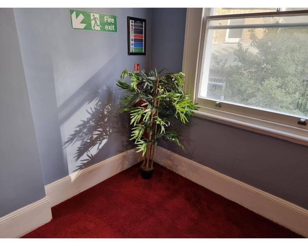 Fb2-fantastic Basement Good For 3 Near Hyde Park Apartamento