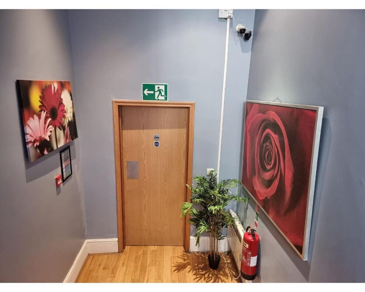 Fb2-fantastic Basement Good For 3 Near Hyde Park *