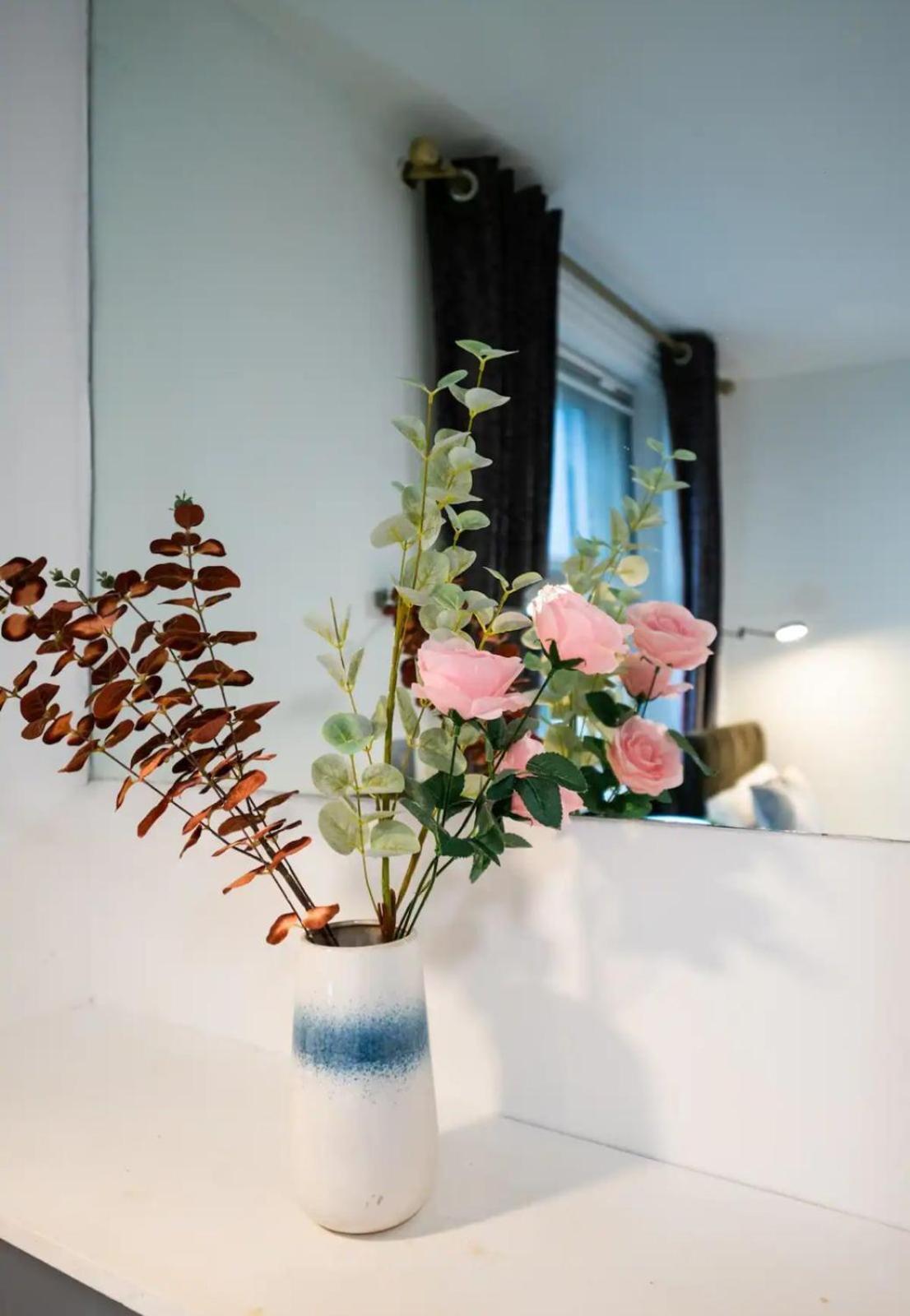 Nd - Hyde Park Hotel London