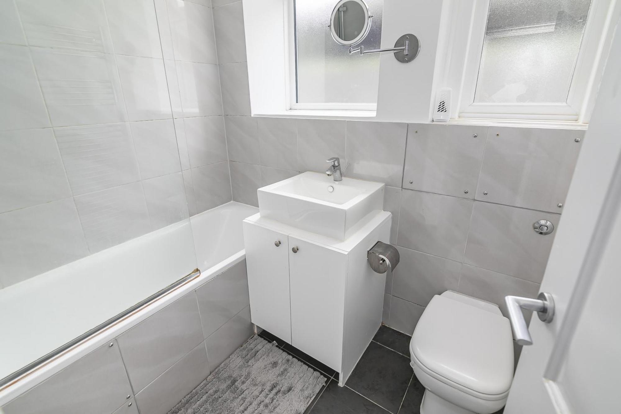 Apartment One Bed Flat In Chiswick