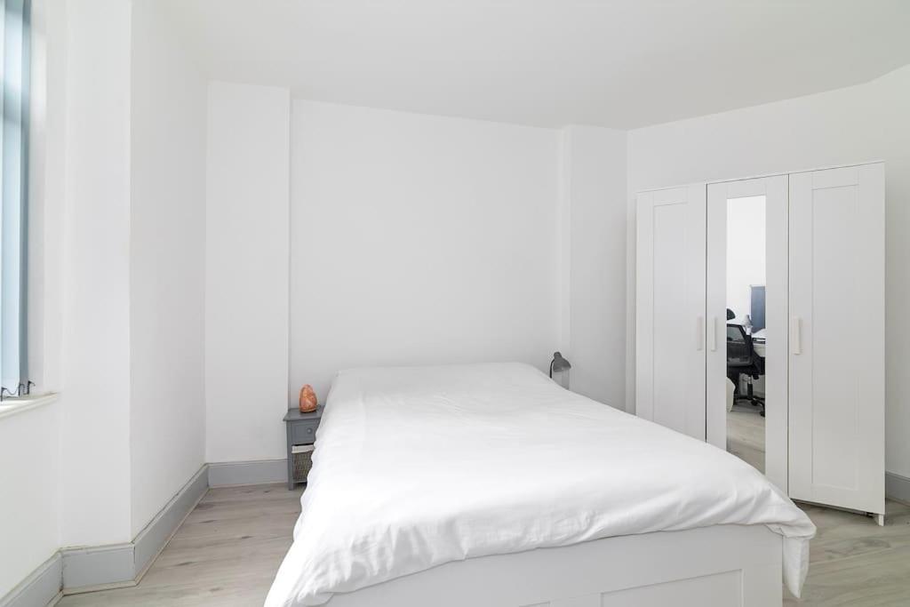 Apartment One Bed Flat In Chiswick London