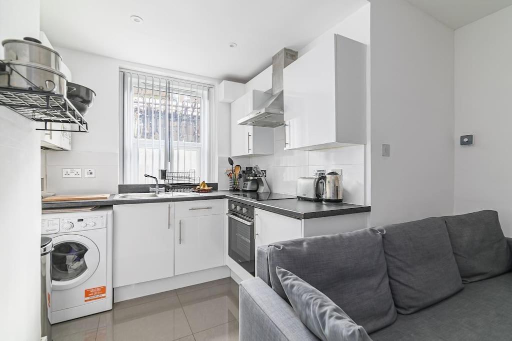 Apartment One Bed Flat In Chiswick *