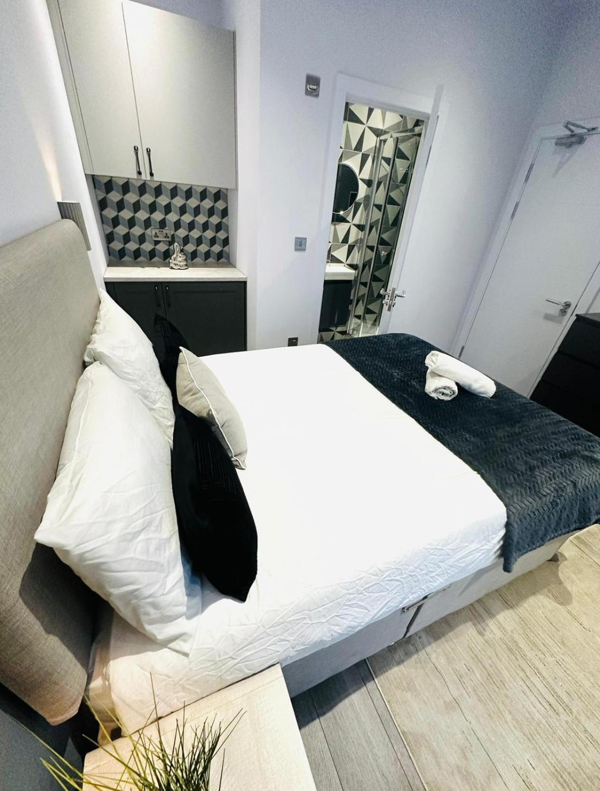 Guest house Sw18 Great Location Perfect For Tourist *