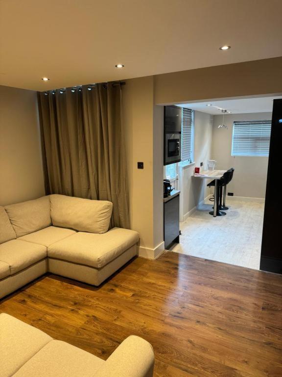 Hospedagem domiciliar Double Bedroom In Private Home- Canning Town By Excel